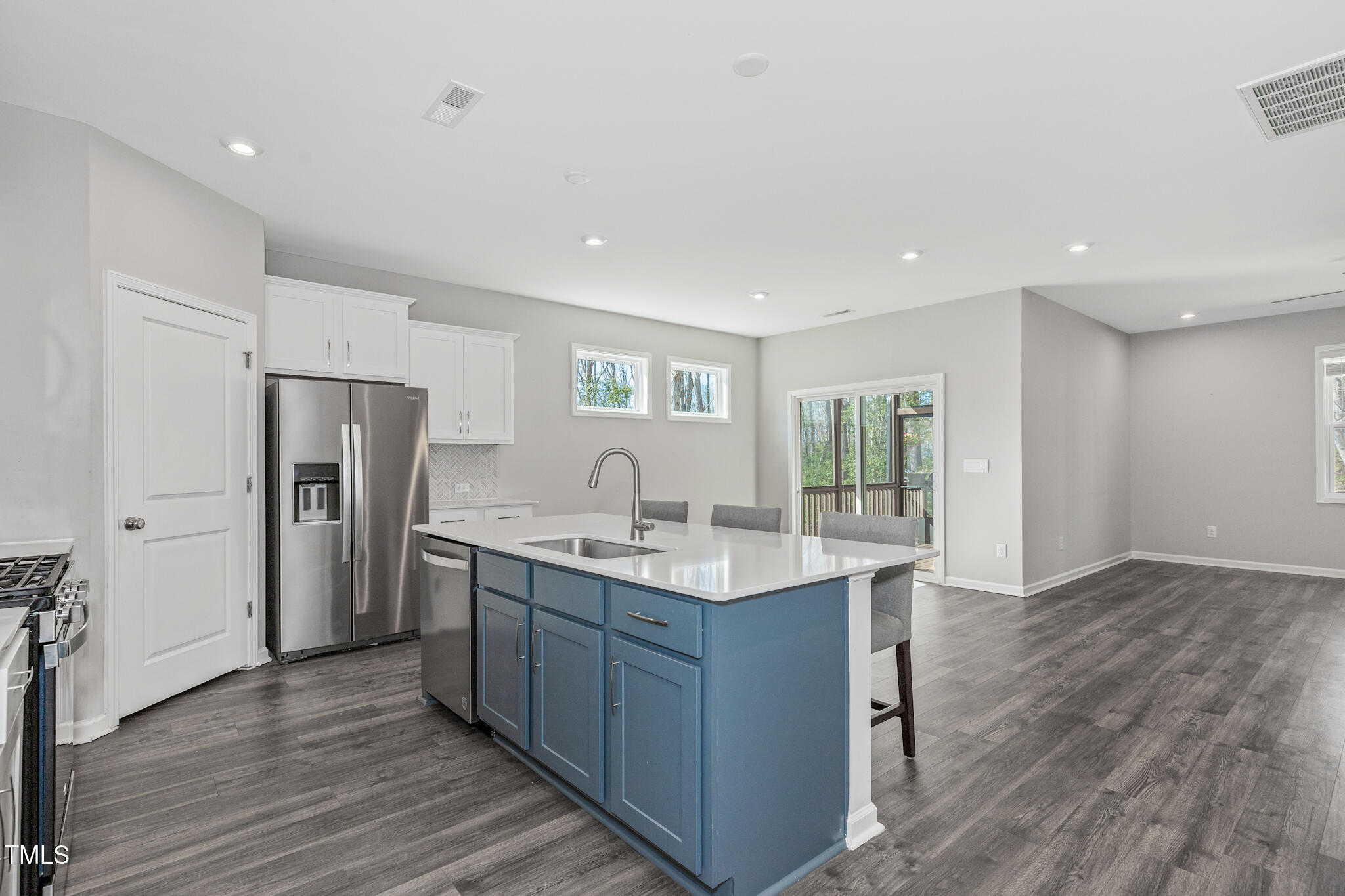 138 Clear Water Road