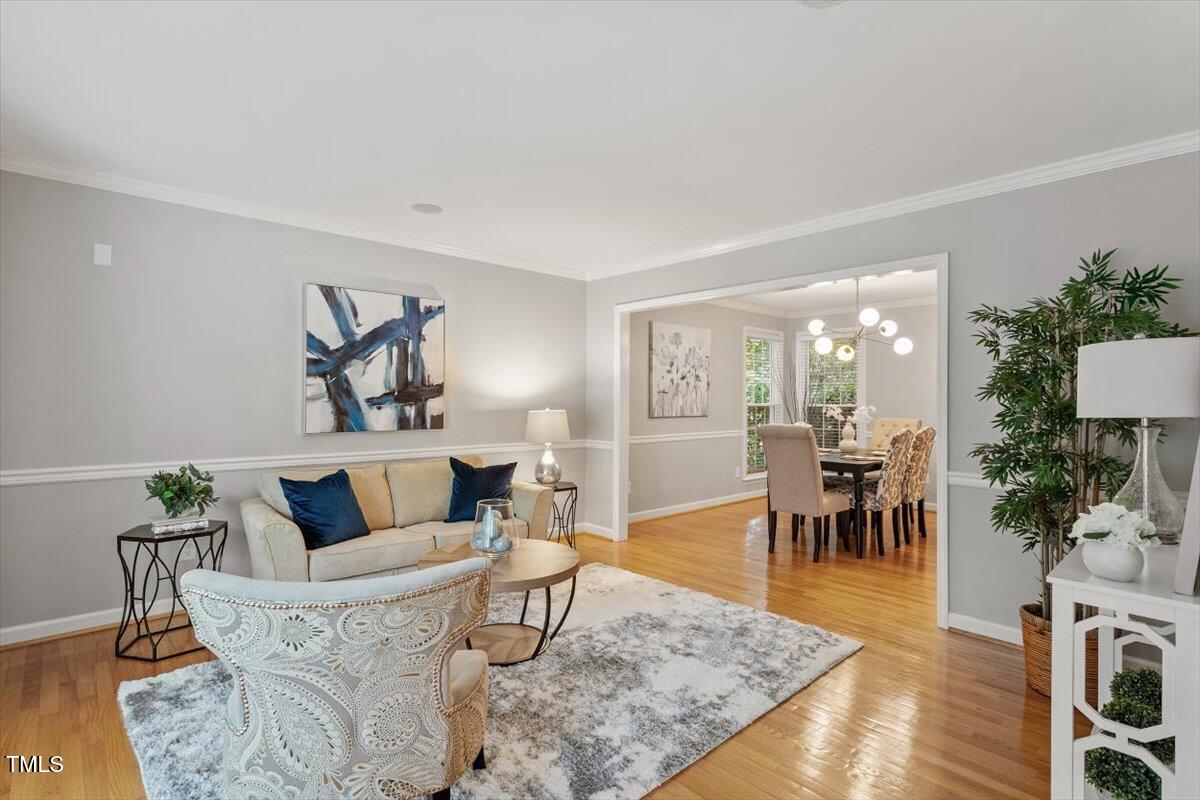 6 Foxlair Court