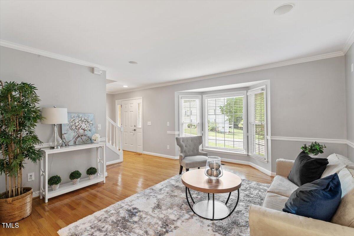 6 Foxlair Court