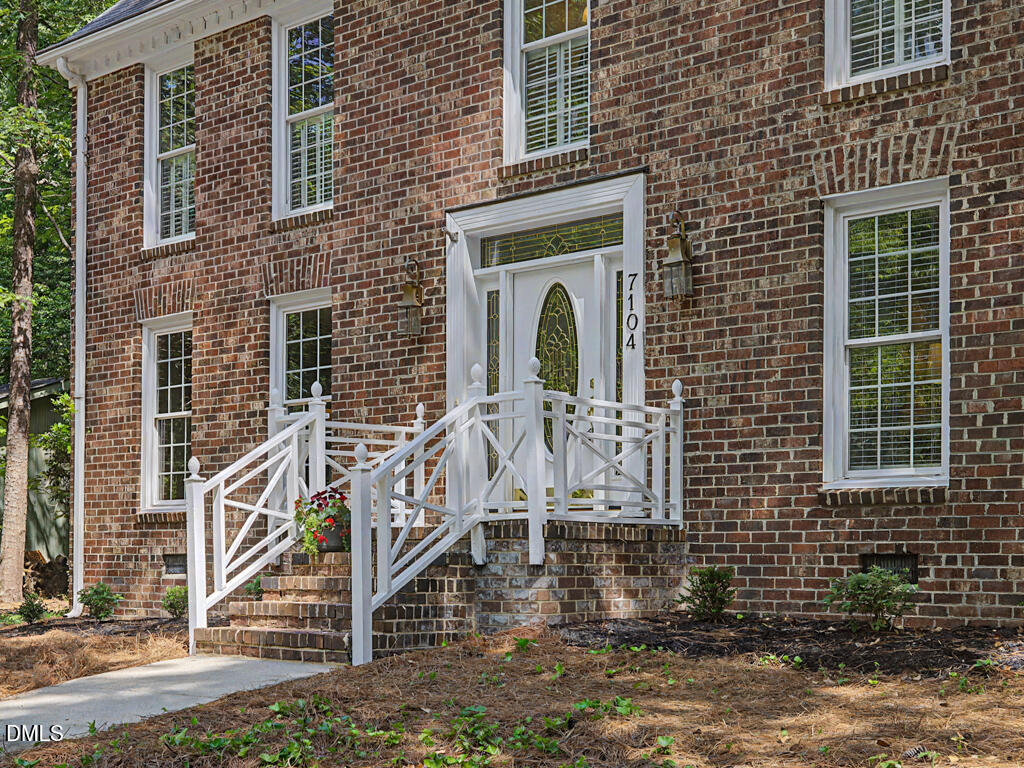7104 Leveret Circle