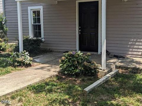 204 W Hill Street Benson NC 27504