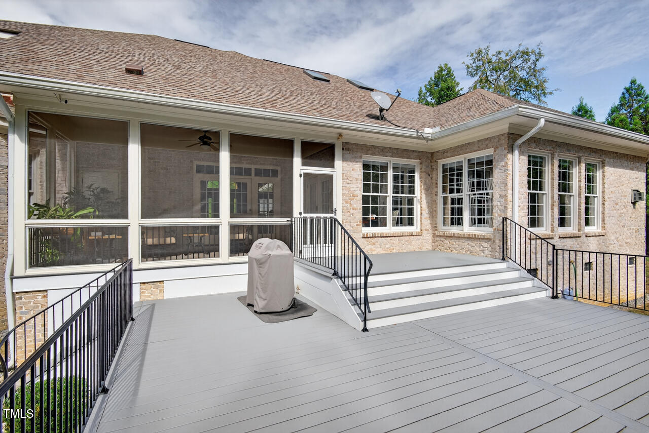 Durham, North Carolina 27713, United States, 5 Bedrooms Bedrooms, ,3 BathroomsBathrooms,Residential,Pending,208996