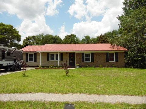 Single Family Residence in Hope Mills NC 6106 Lexington Drive.jpg