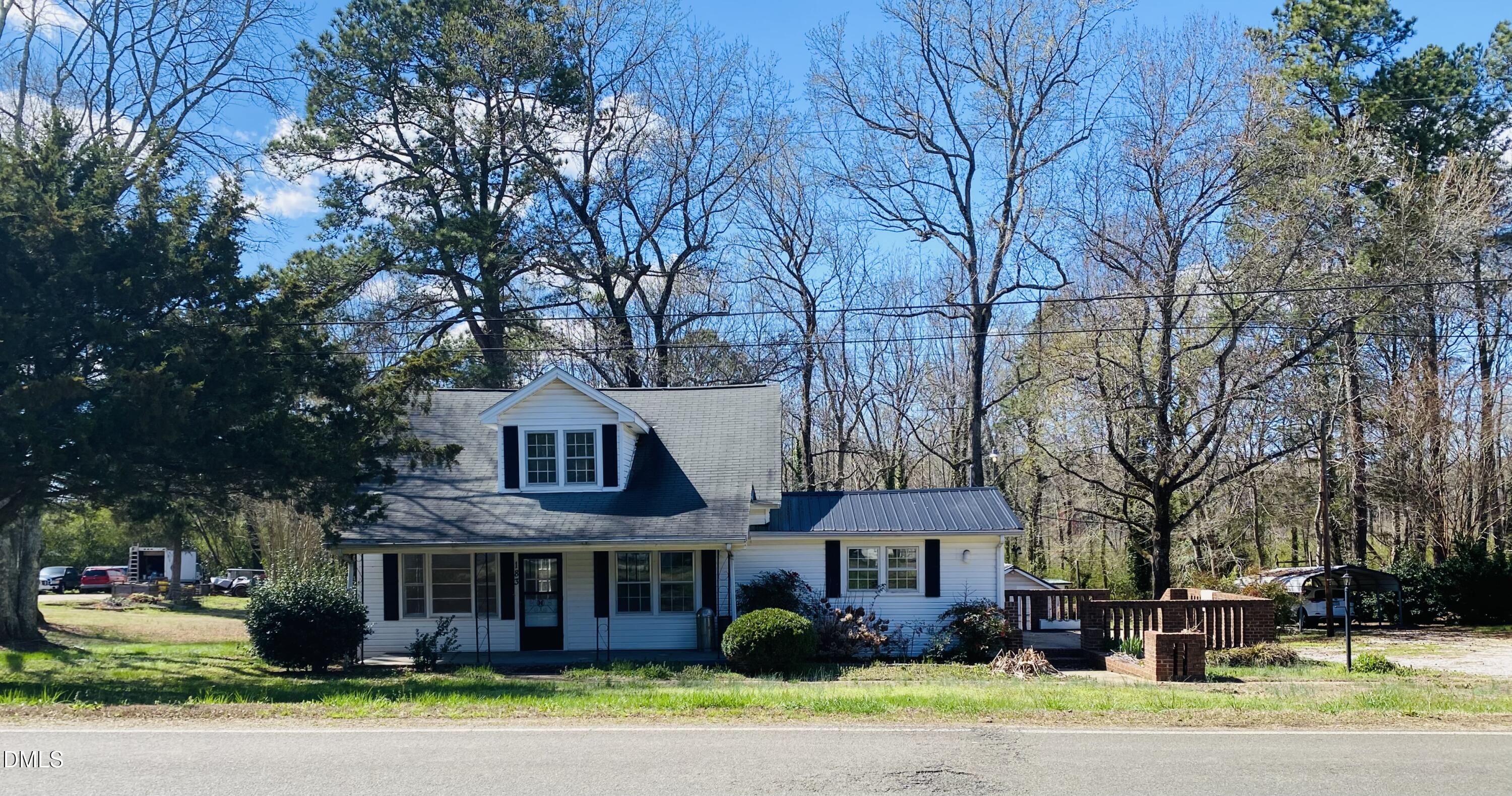 183 Red Hill Loop Road