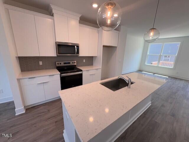 1004 Regalia Road 3