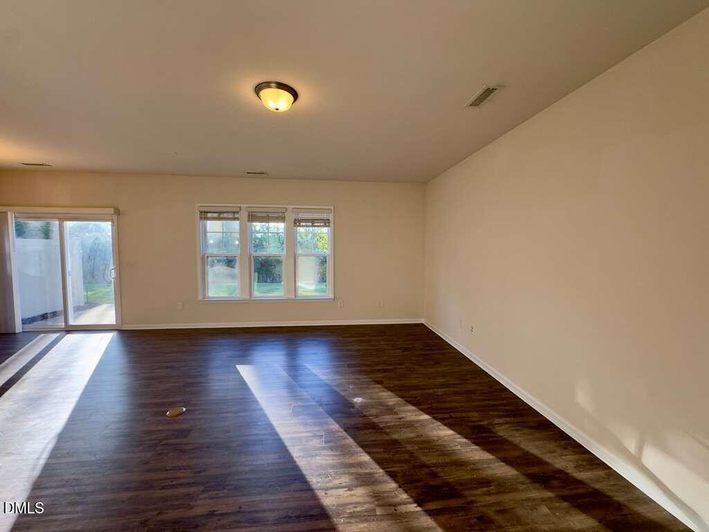 3233 Retama Run