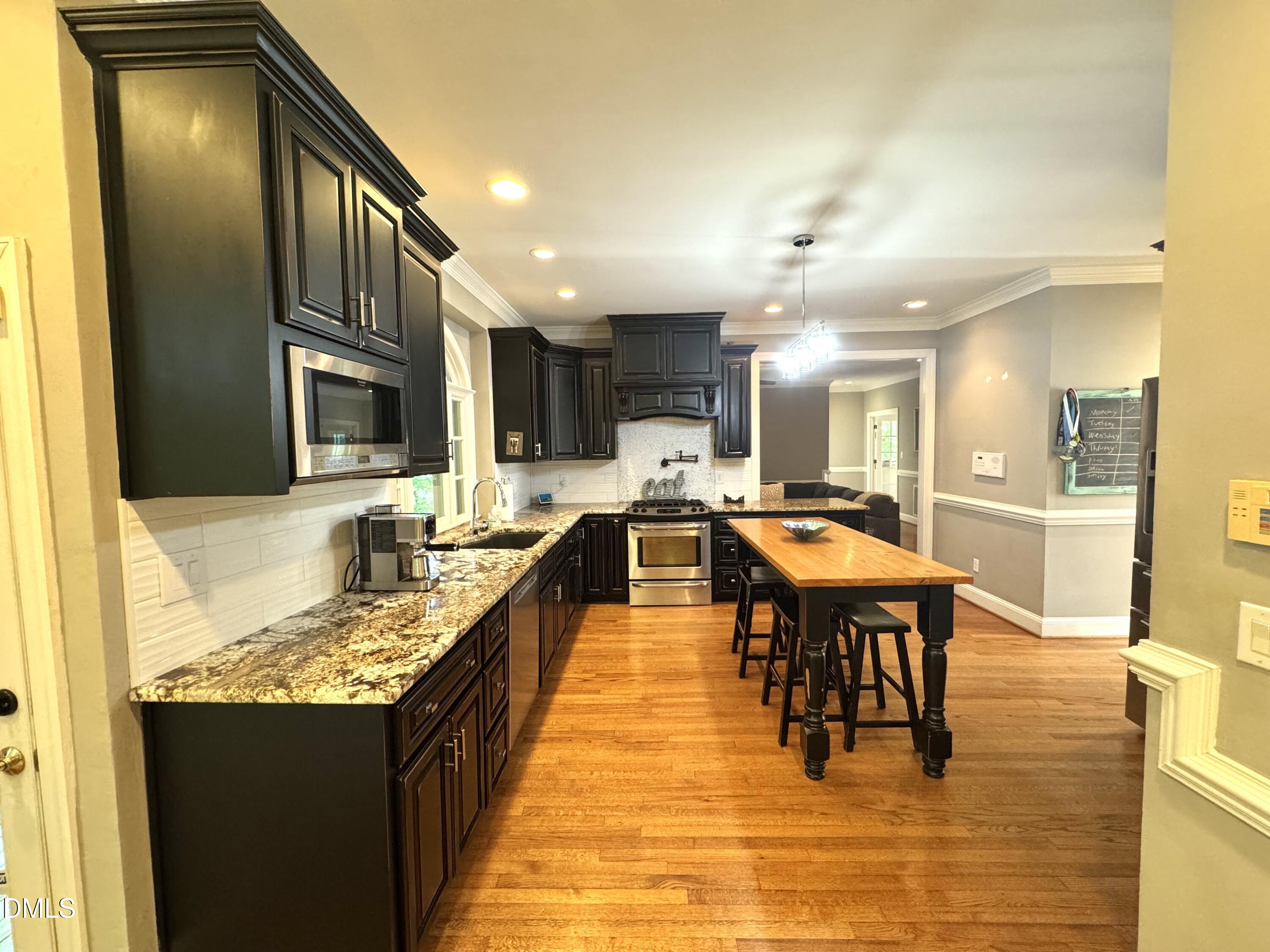 104 Flying Hills Circle