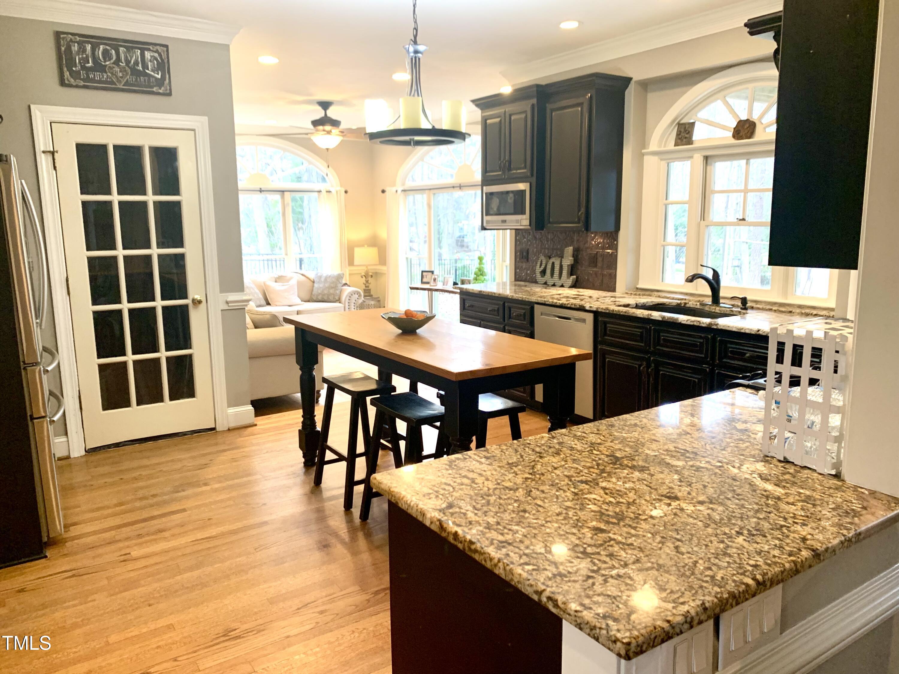 104 Flying Hills Circle