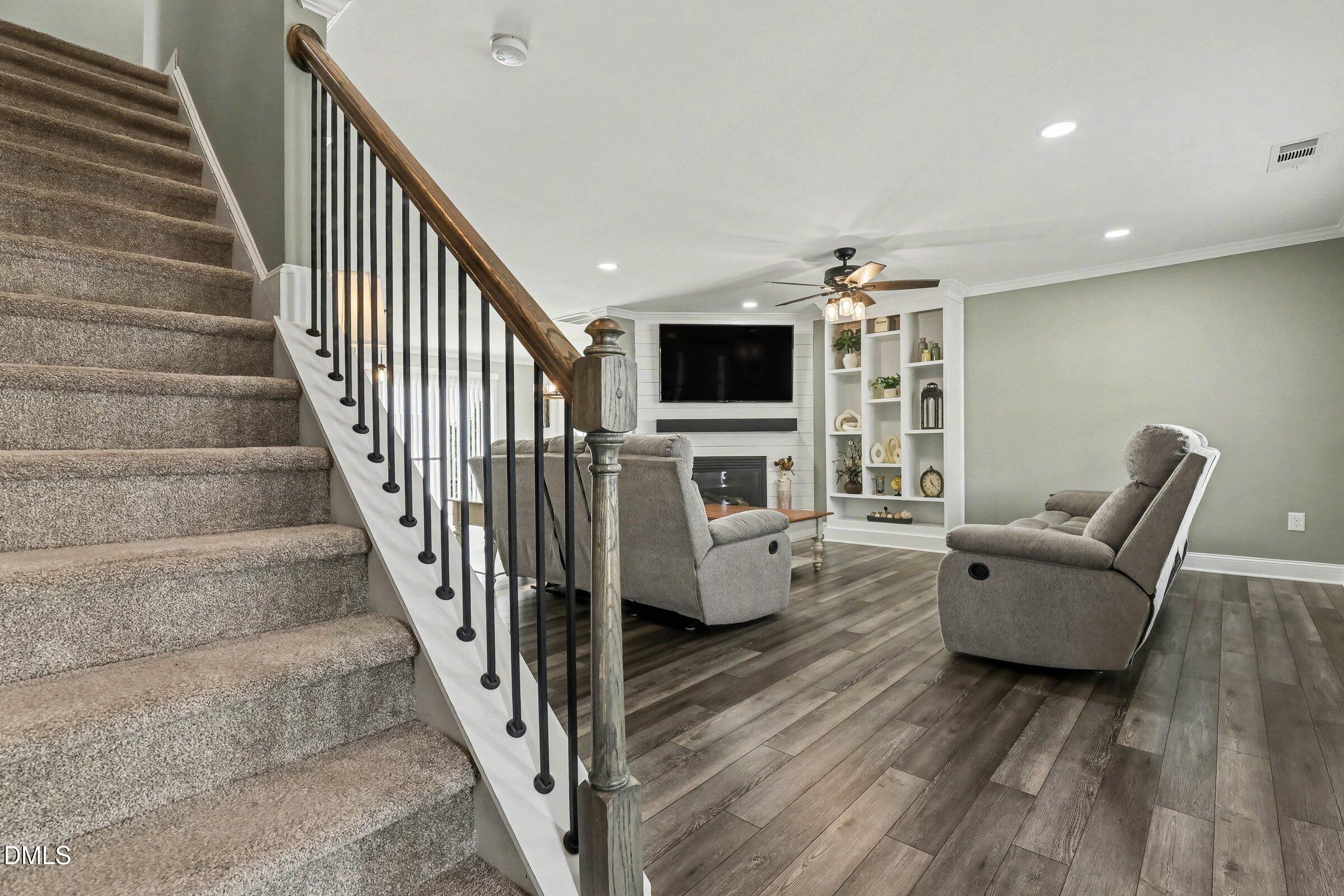 925 Ribbonleaf Lane