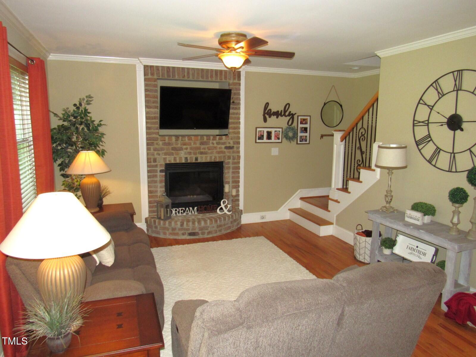 1601 Carriage Drive