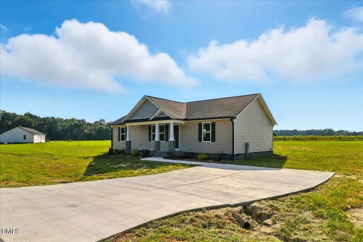 129 Grace Pond Avenue