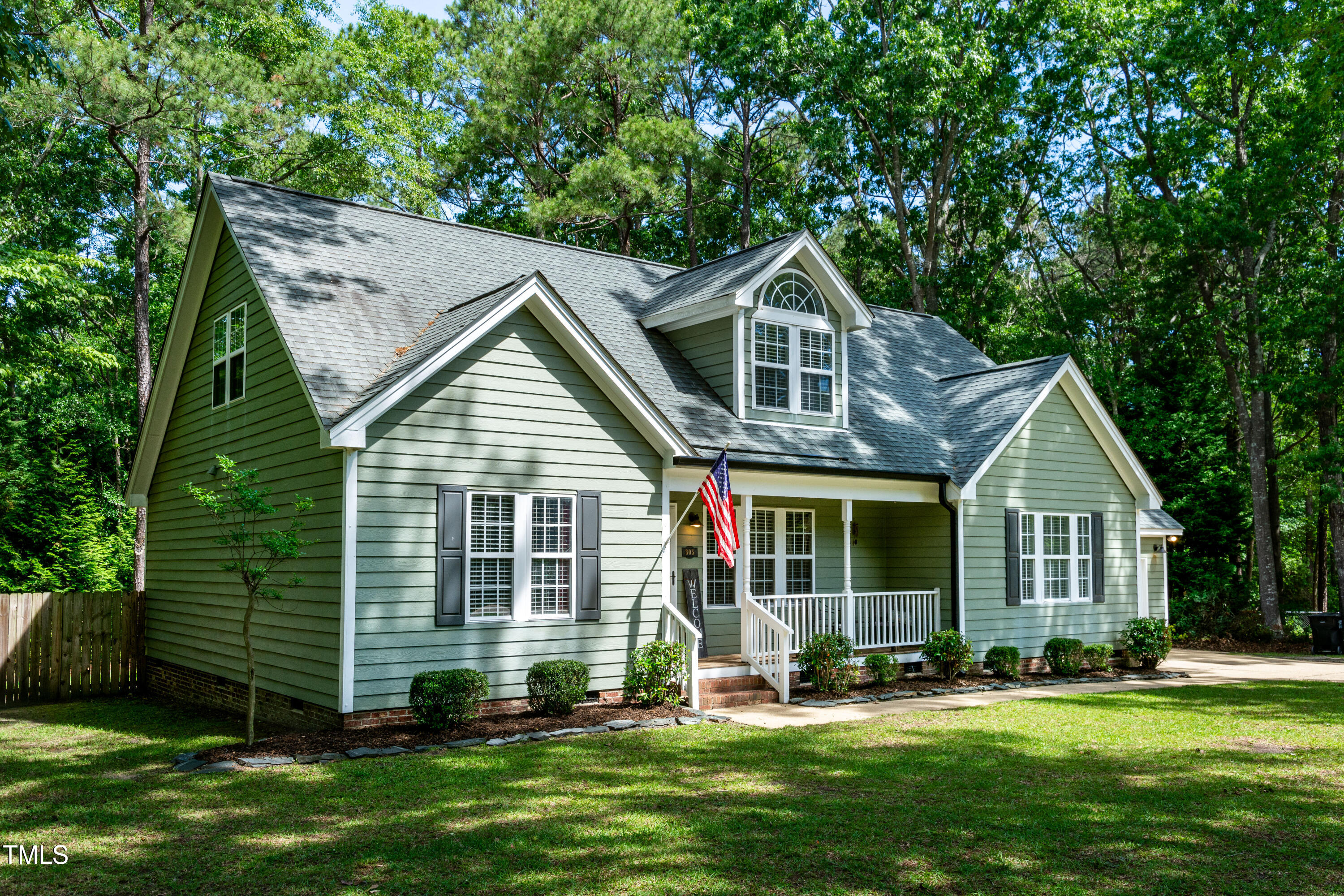 305 Monterey Court