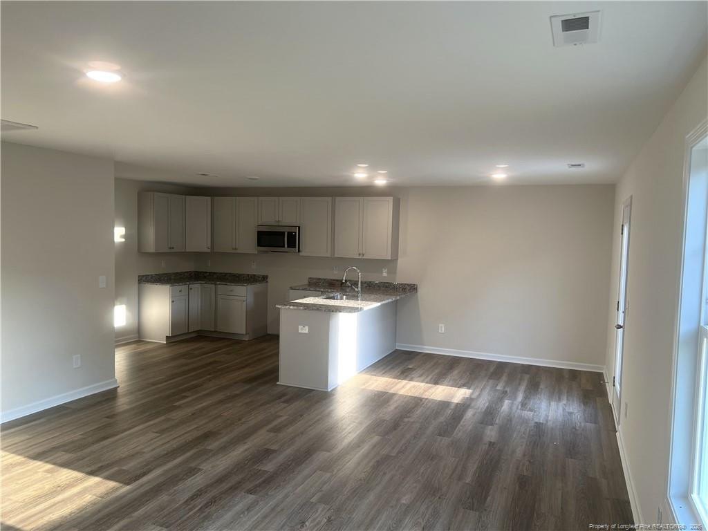 97 Coachman Lane