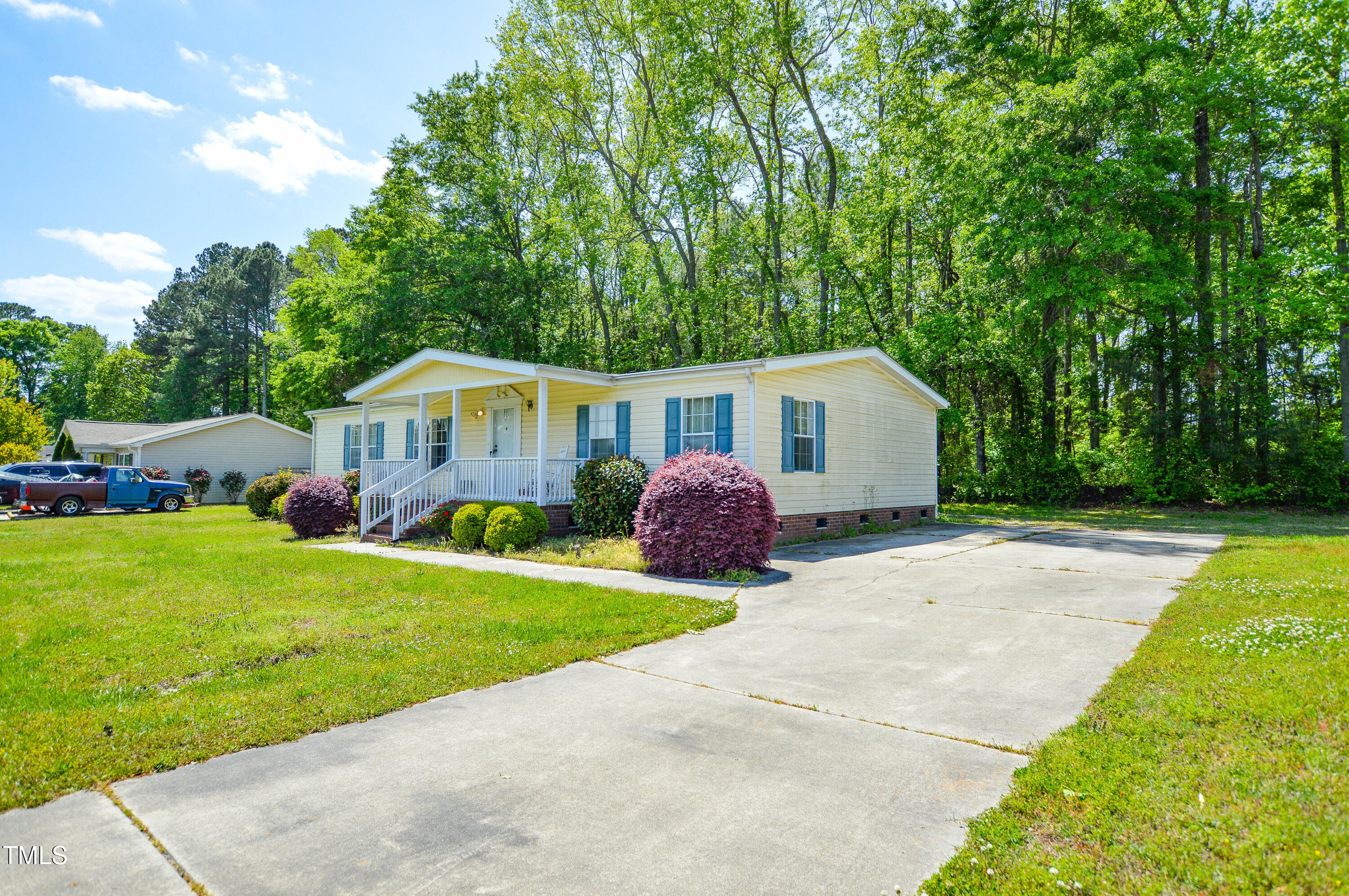 175 Hunters Landing Drive