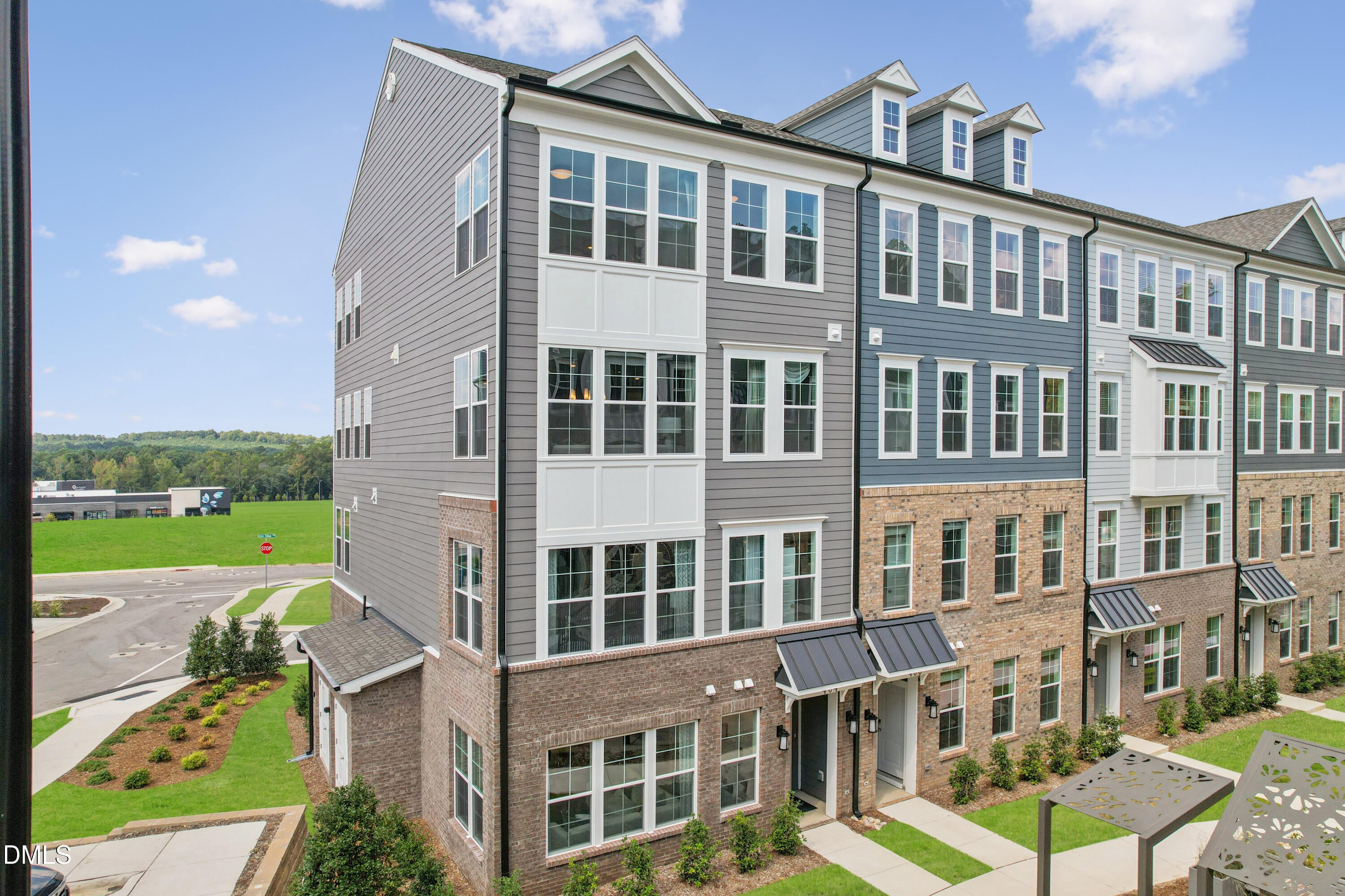 421 Grove Overlook Lane 200