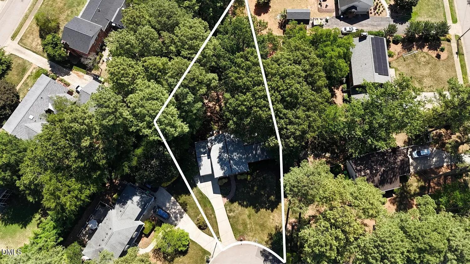 5004 Foxlair Court