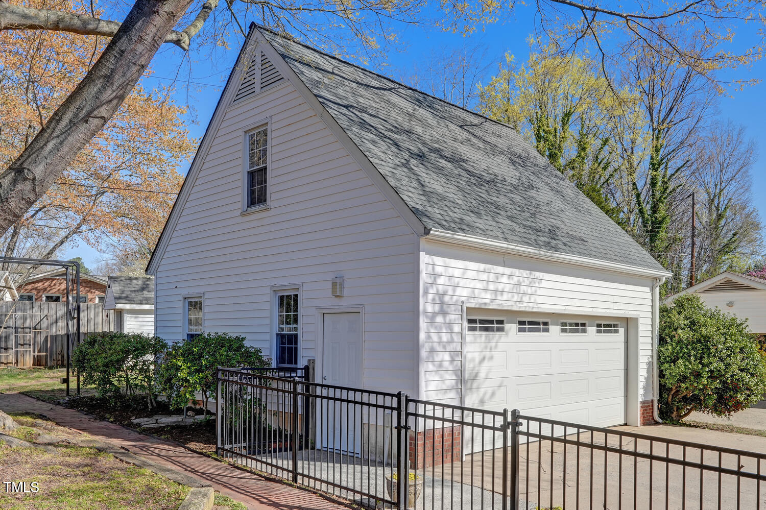 612 Parkway Boulevard