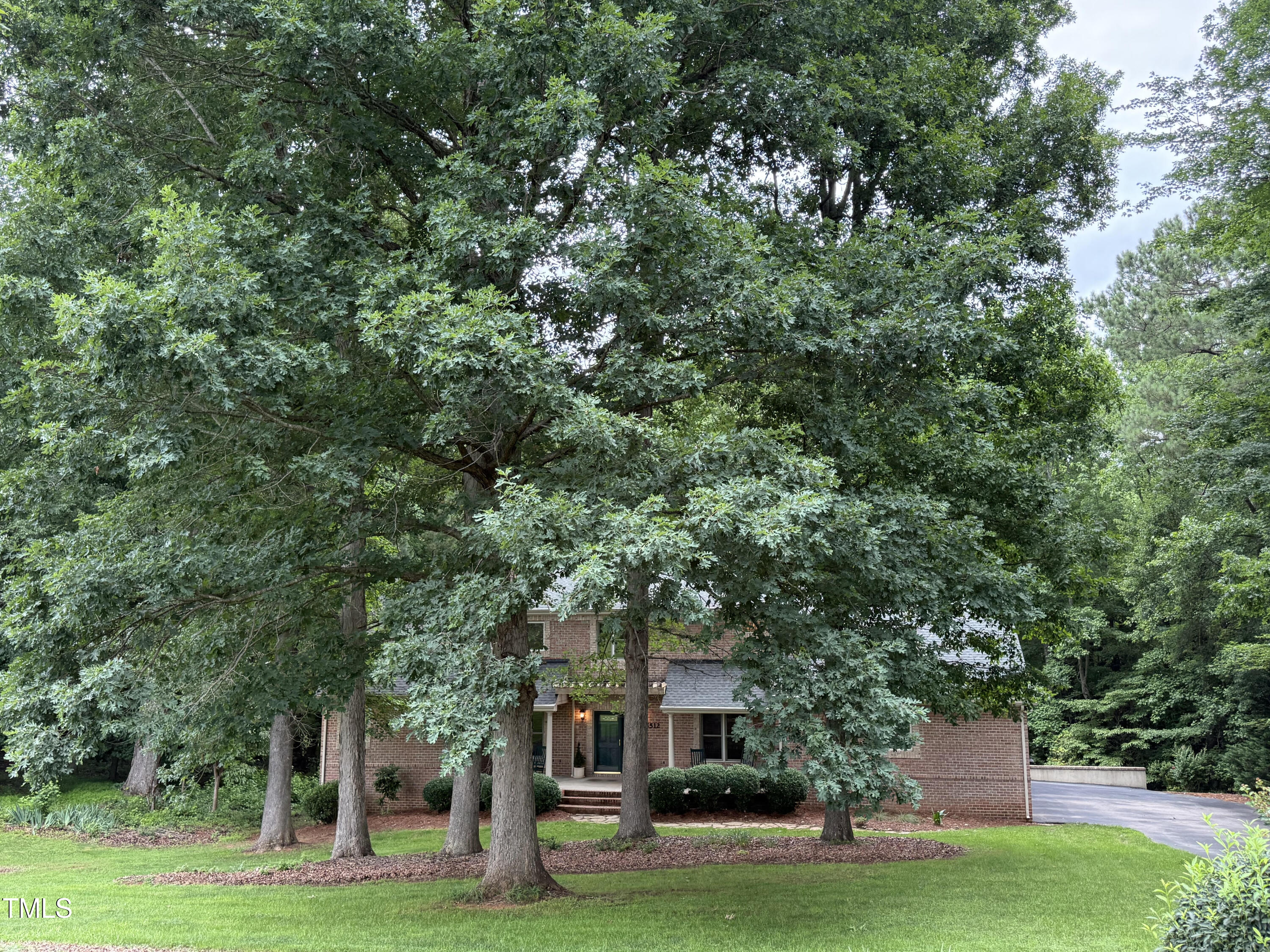 5512 Spring Bluffs Lane