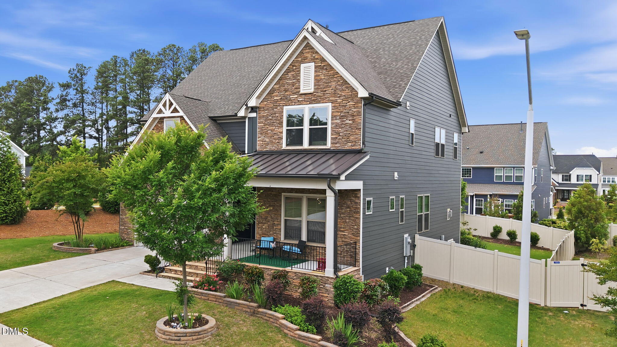 220 Leyton Lane