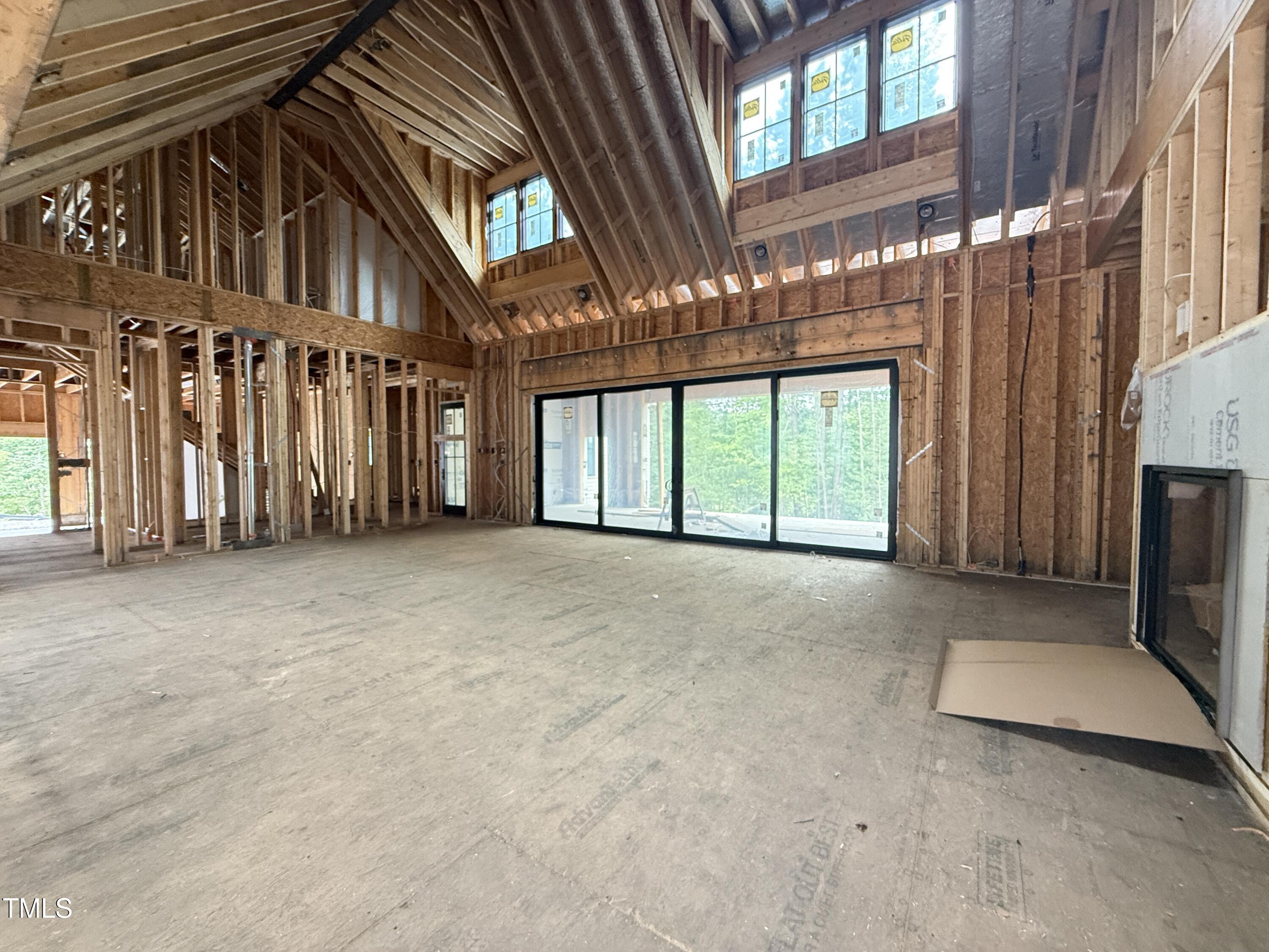 1513 Rock Dove Way