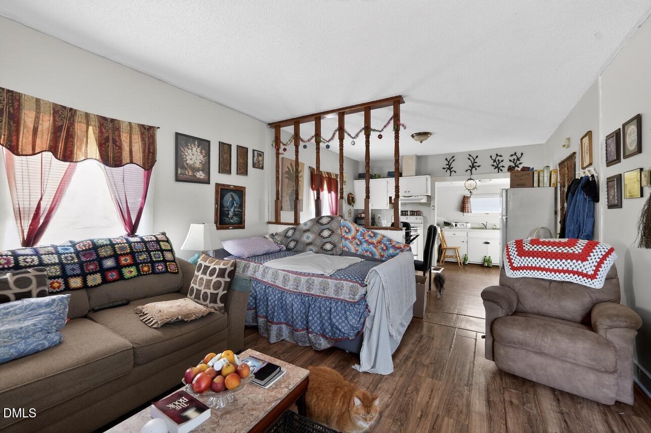 819 S Beaumont Avenue