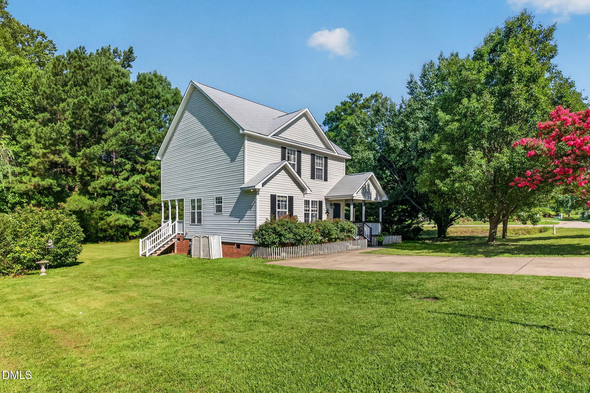 100 Trailwood Drive