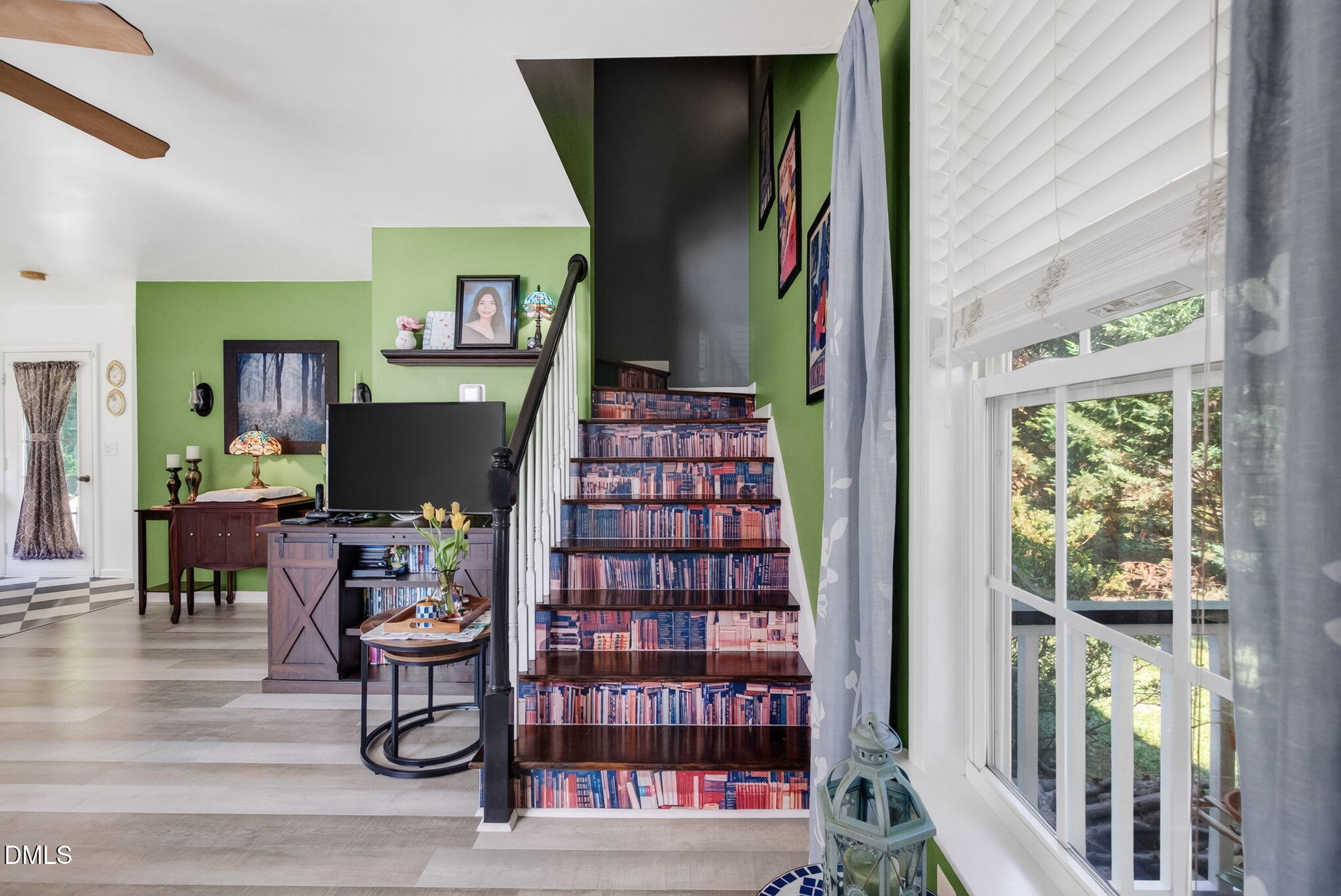 100 Trailwood Drive