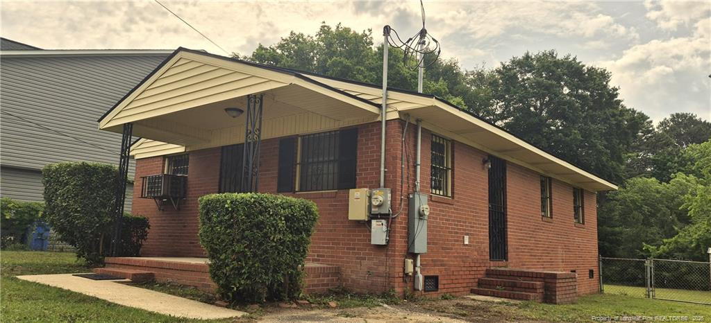 909 Rochester Drive