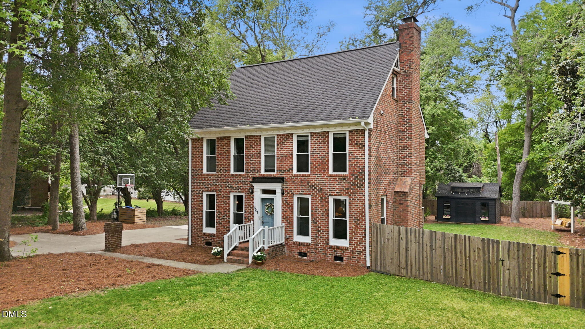 501 N Woodrow Street