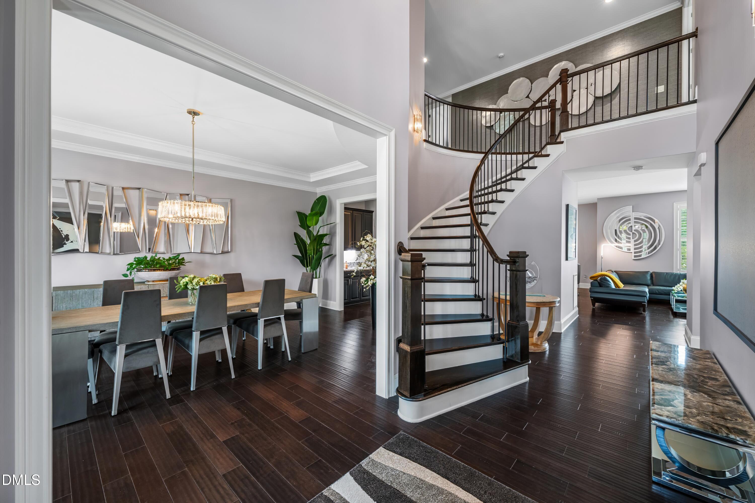 2817 Flora Oaks Way