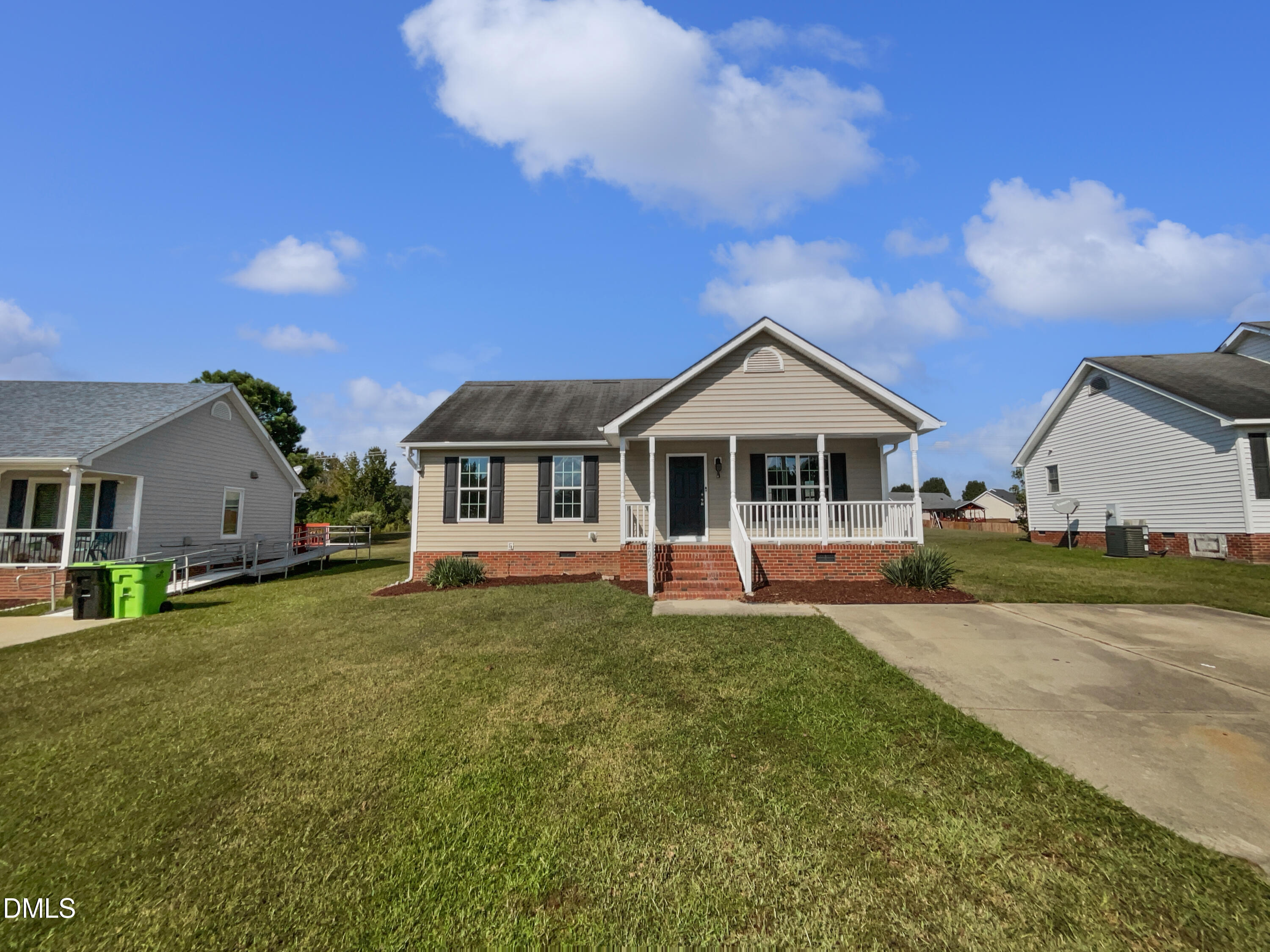 2042 Compacta Drive