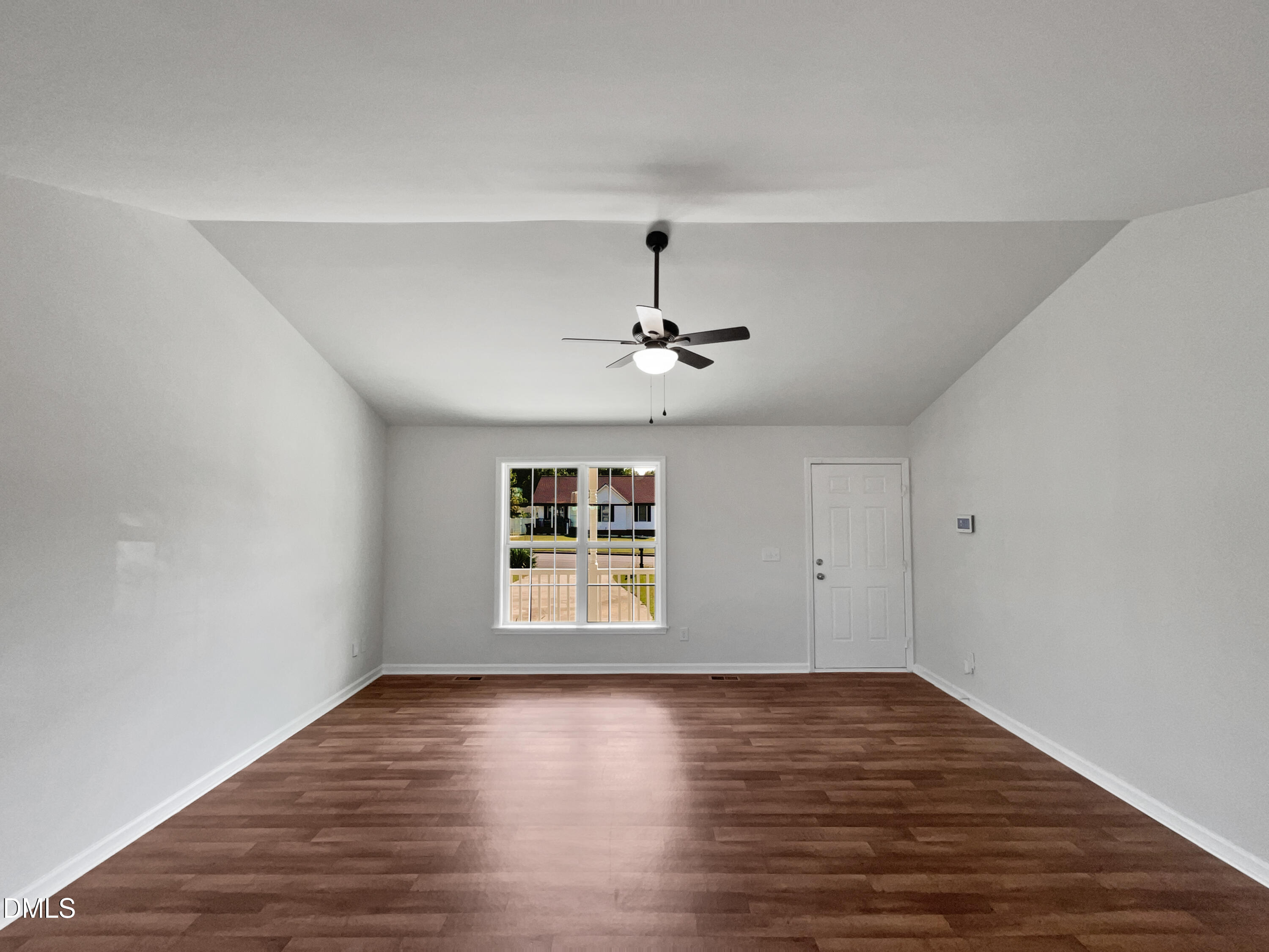 2042 Compacta Drive