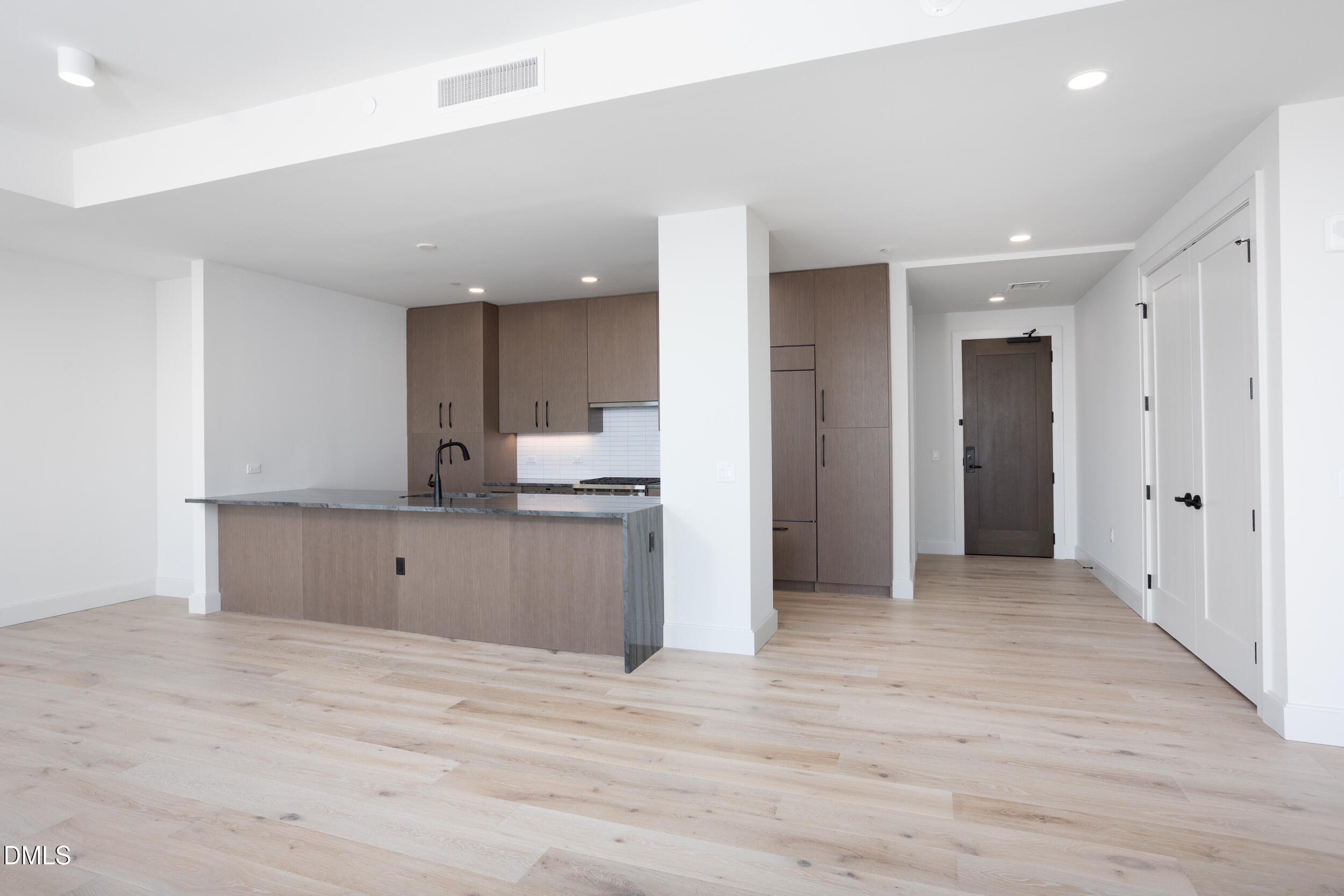 115 Morris Street 2501