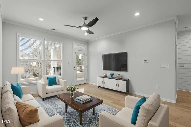 105 Fountain Ridge Place
