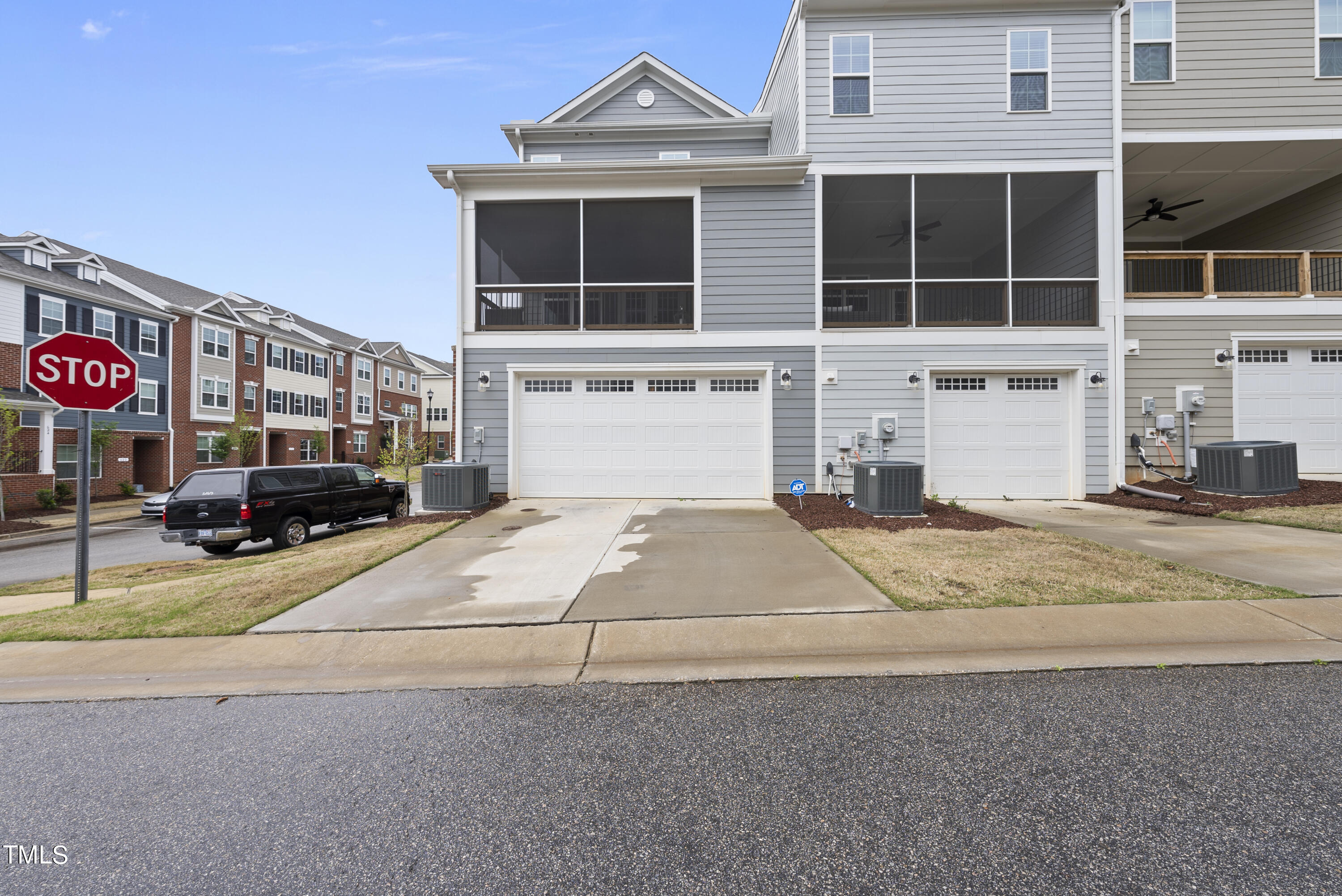 547 Gateway Townes Boulevard