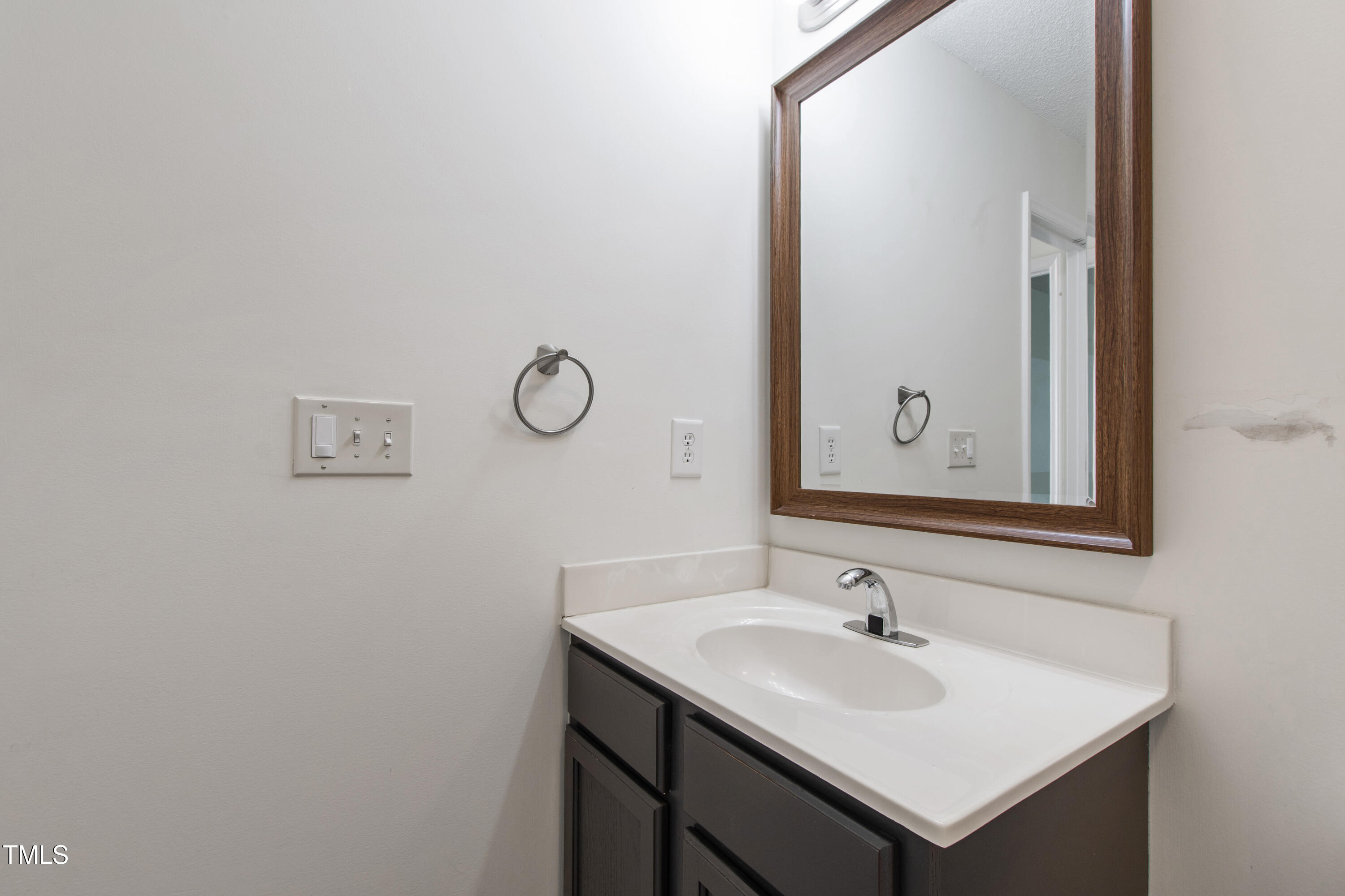 Raleigh, North Carolina 27614, United States, 3 Bedrooms Bedrooms, ,3 BathroomsBathrooms,Residential,Active,124923