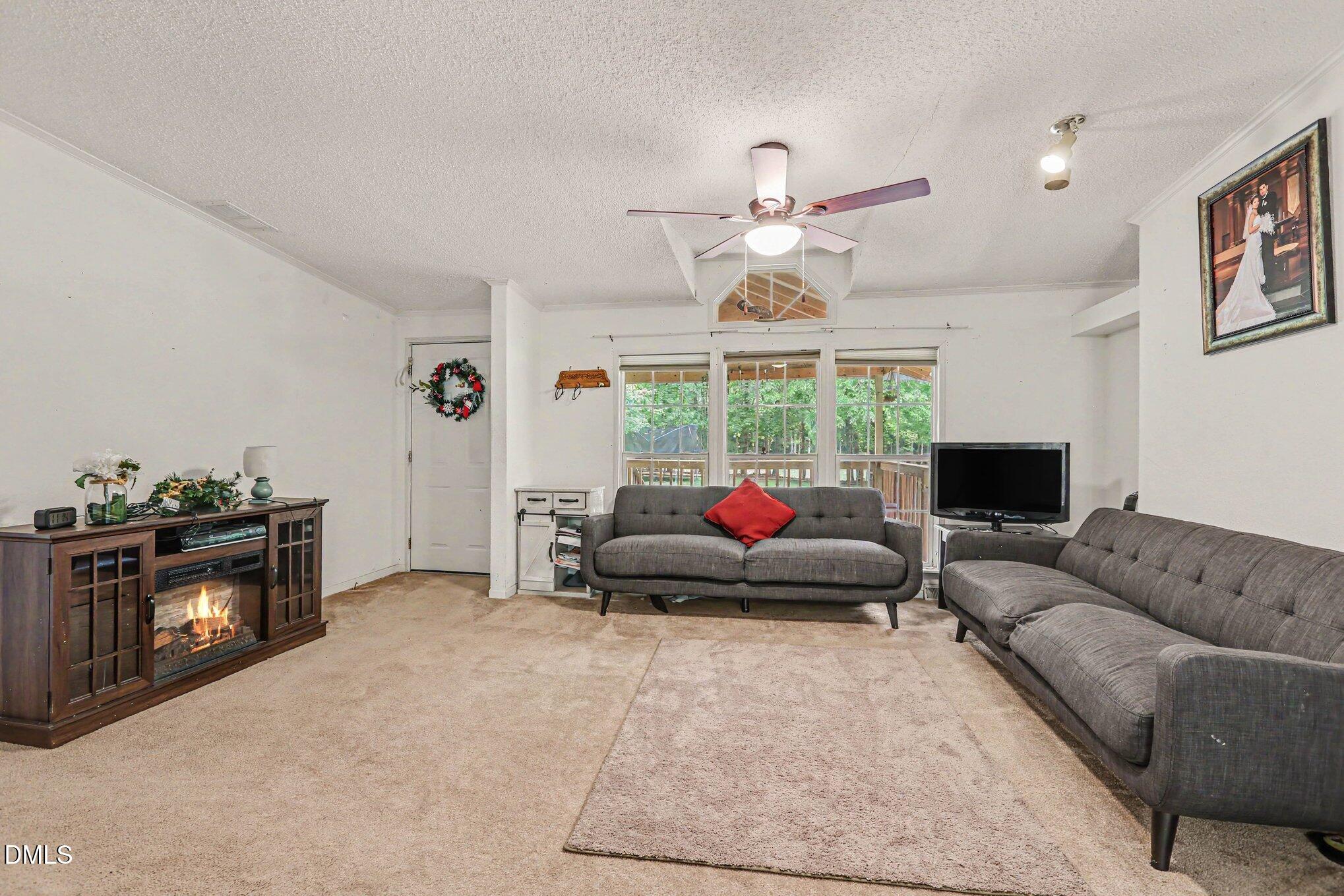 2822 Carver Road