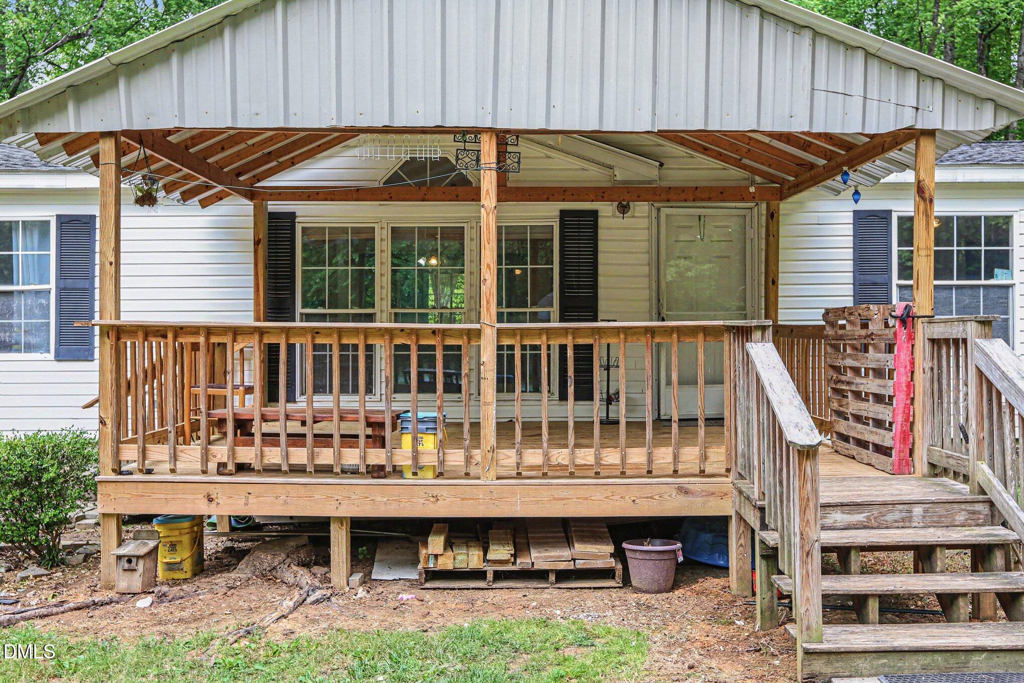 2822 Carver Road