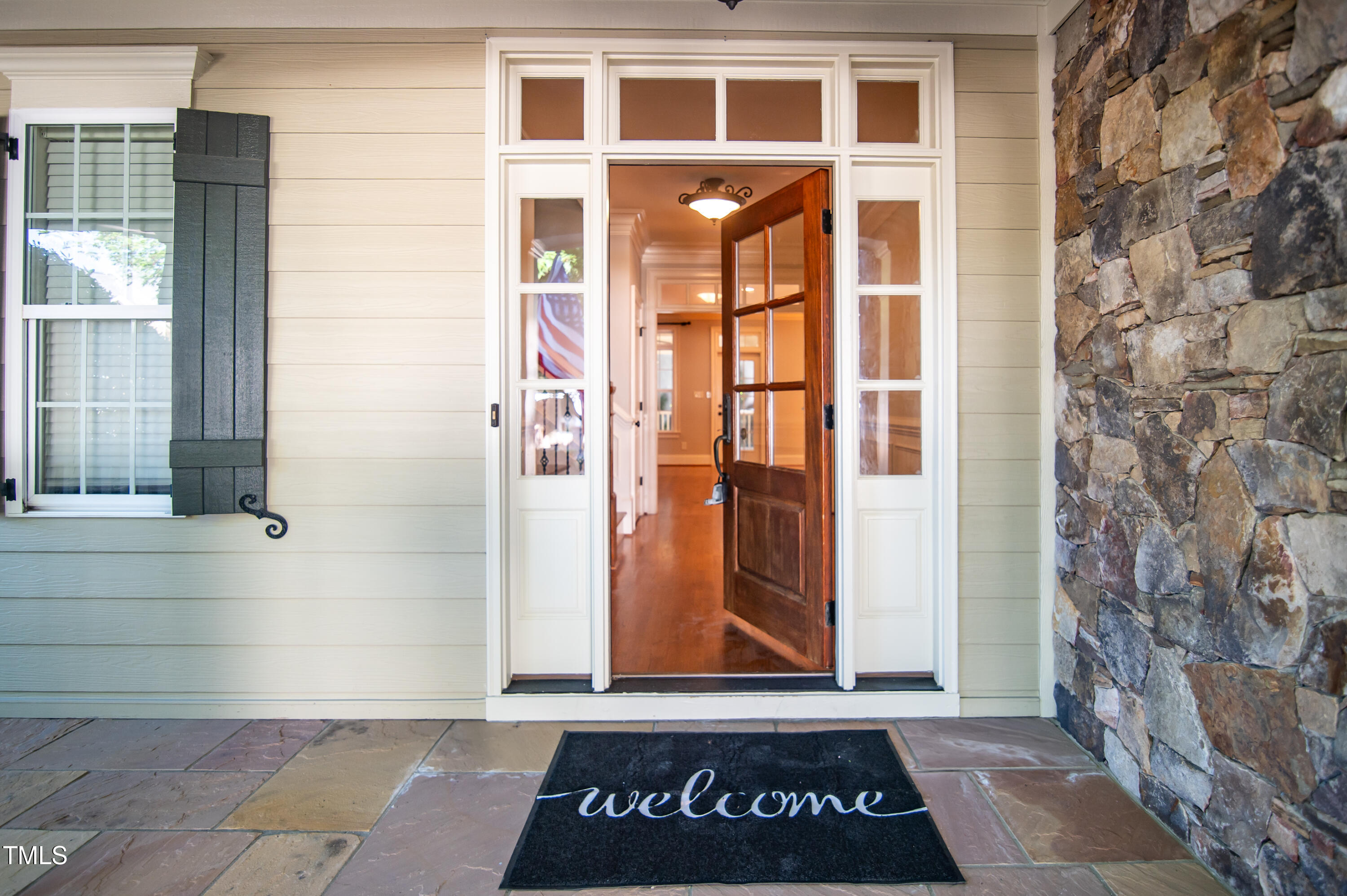 2822 Winter Song Road