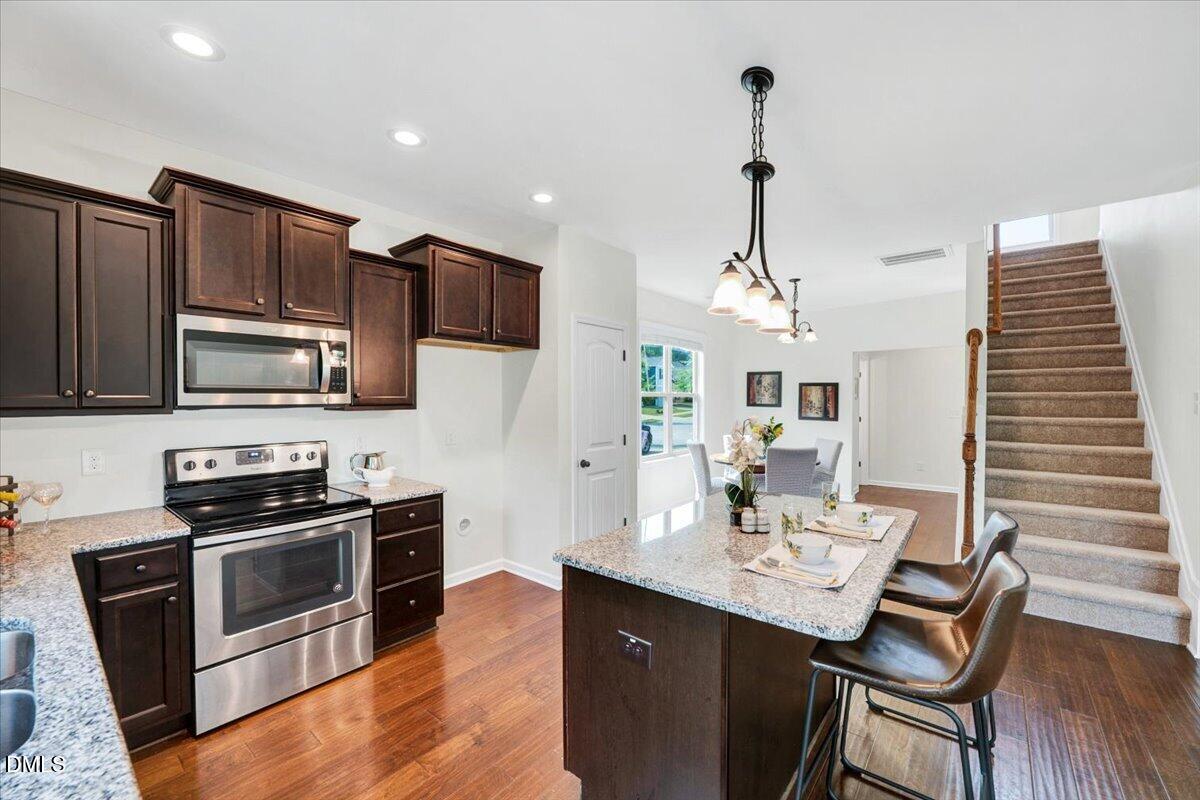 102 Forsyth Parkway