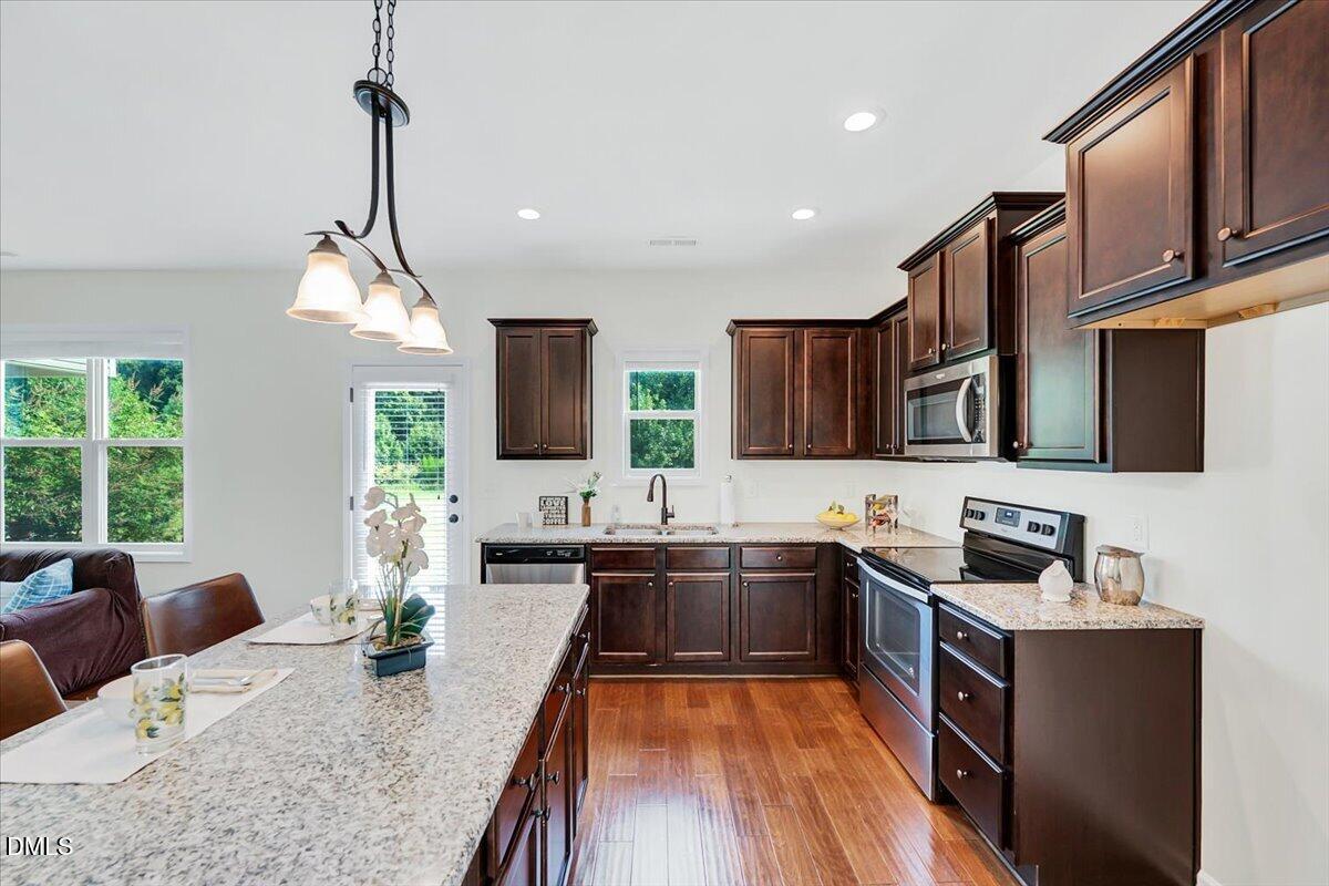 102 Forsyth Parkway