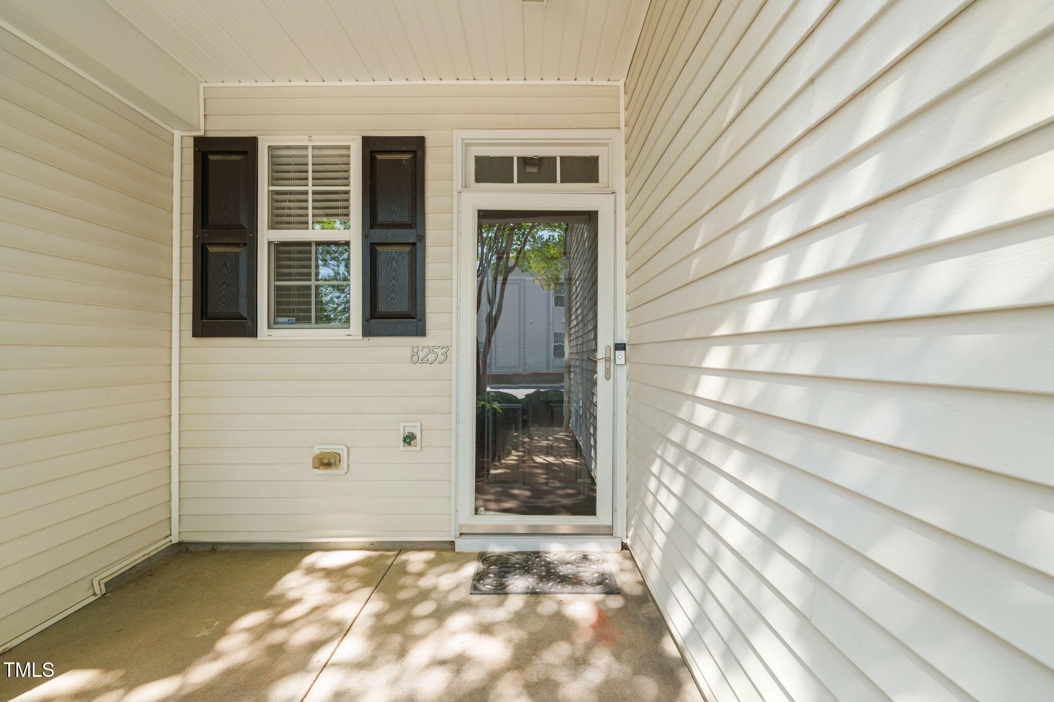 8253 Martello Lane