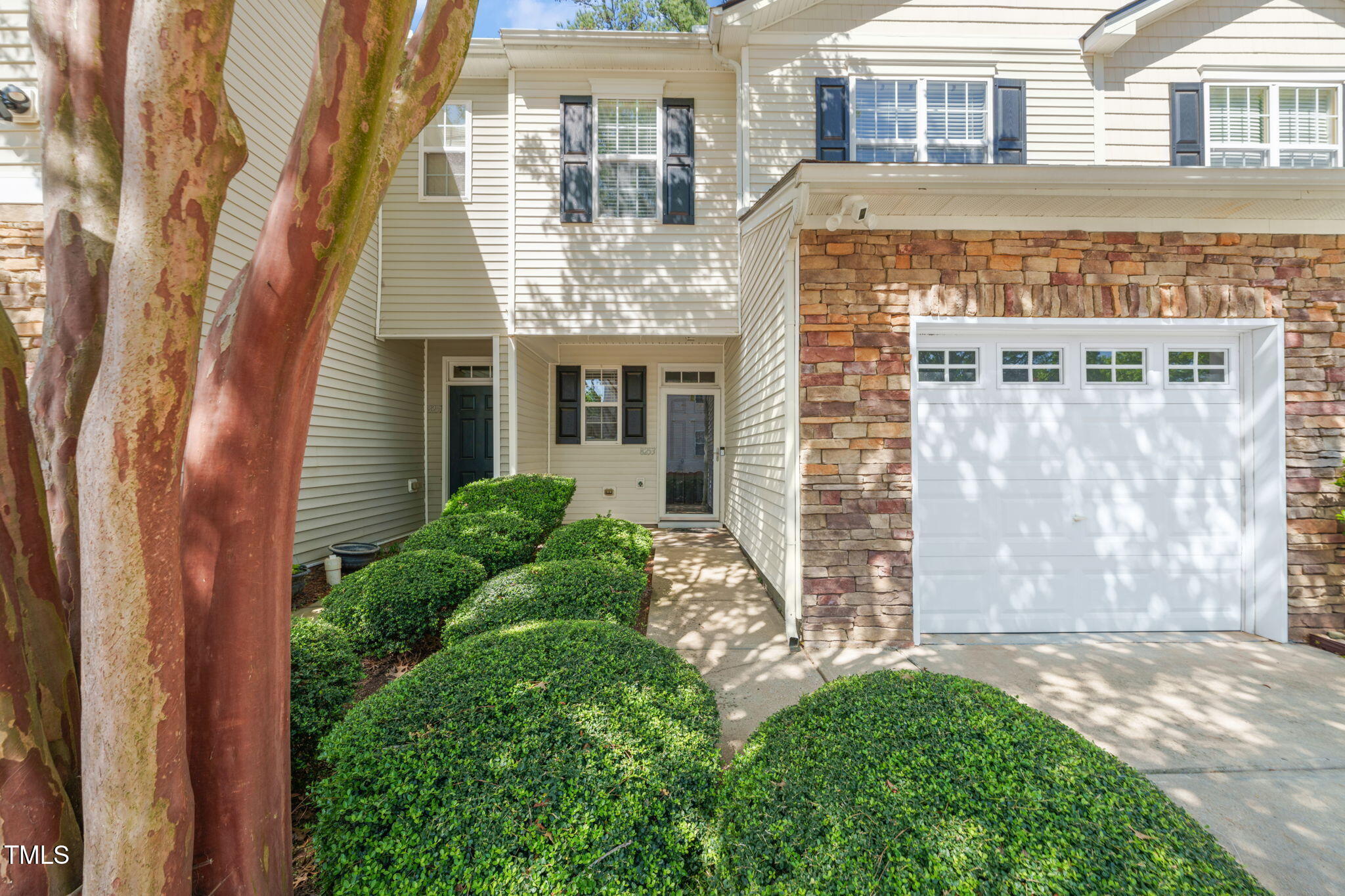 8253 Martello Lane