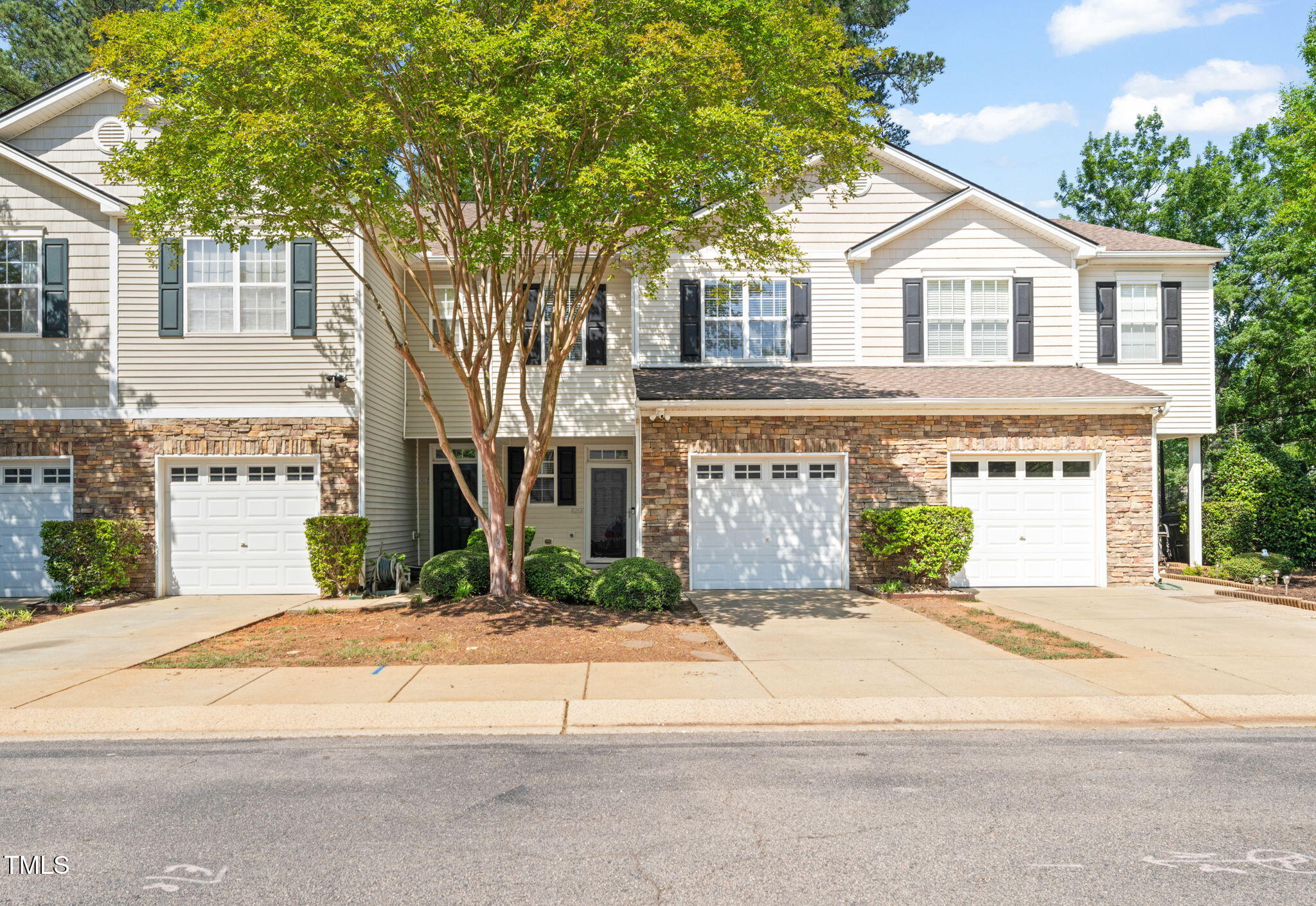 8253 Martello Lane