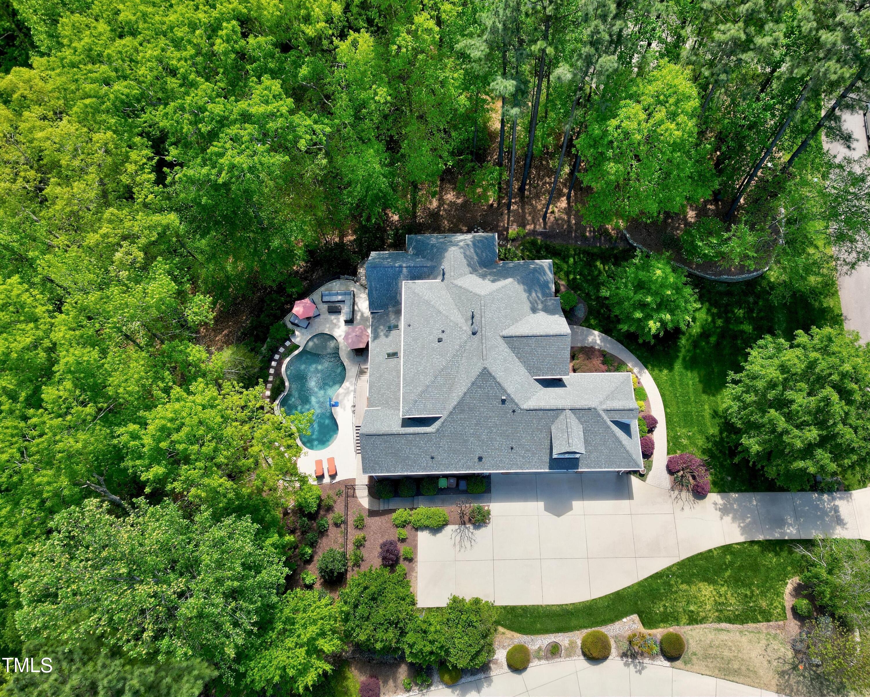 404 Settlecroft Lane