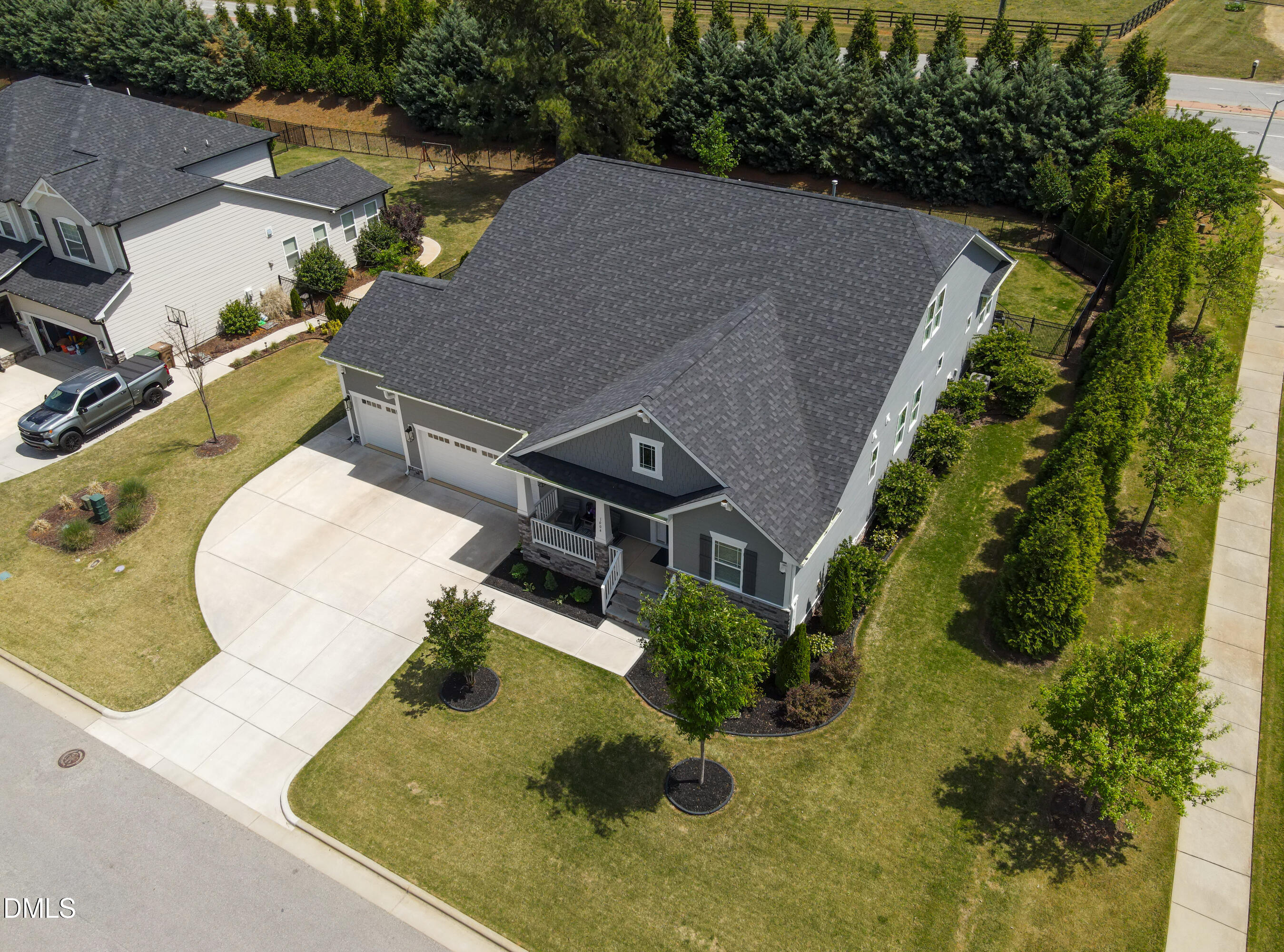 1004 Manchaca Loop