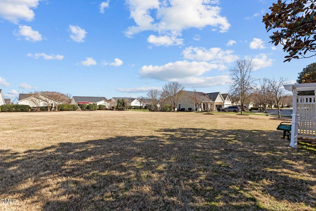 listing image 44