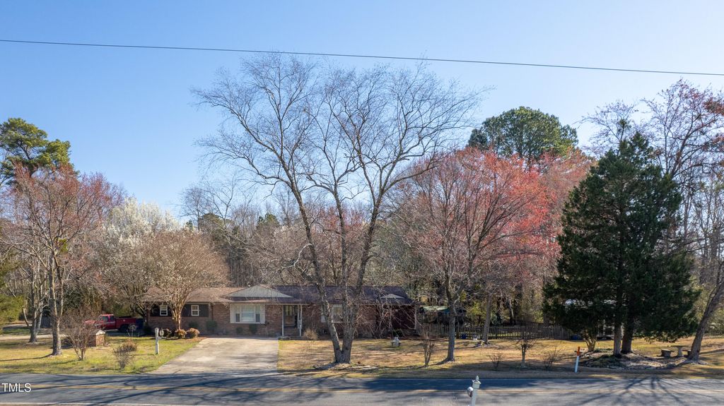 listing image 0