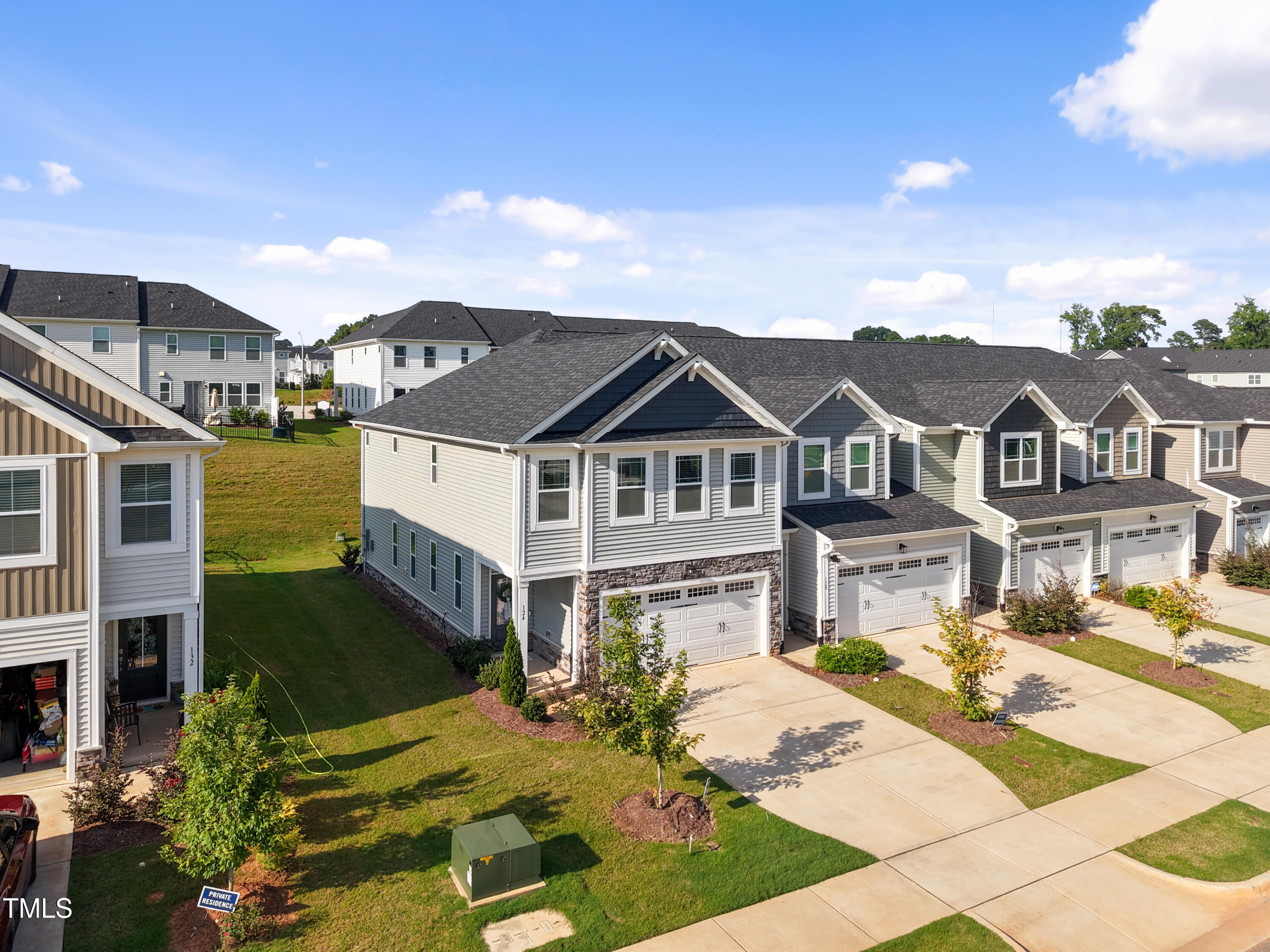 124 Royal Star Way
