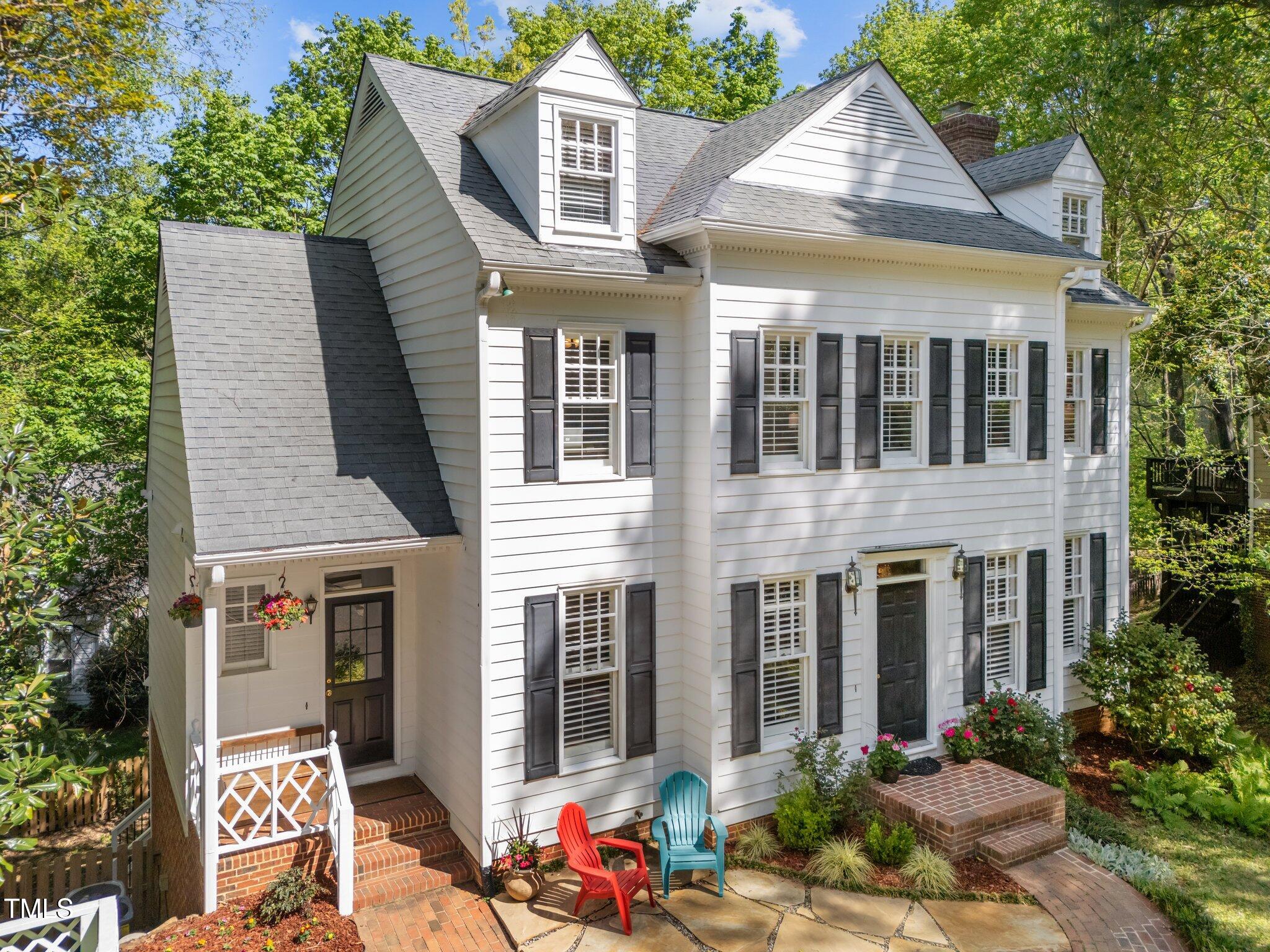 2520 Ashley Court